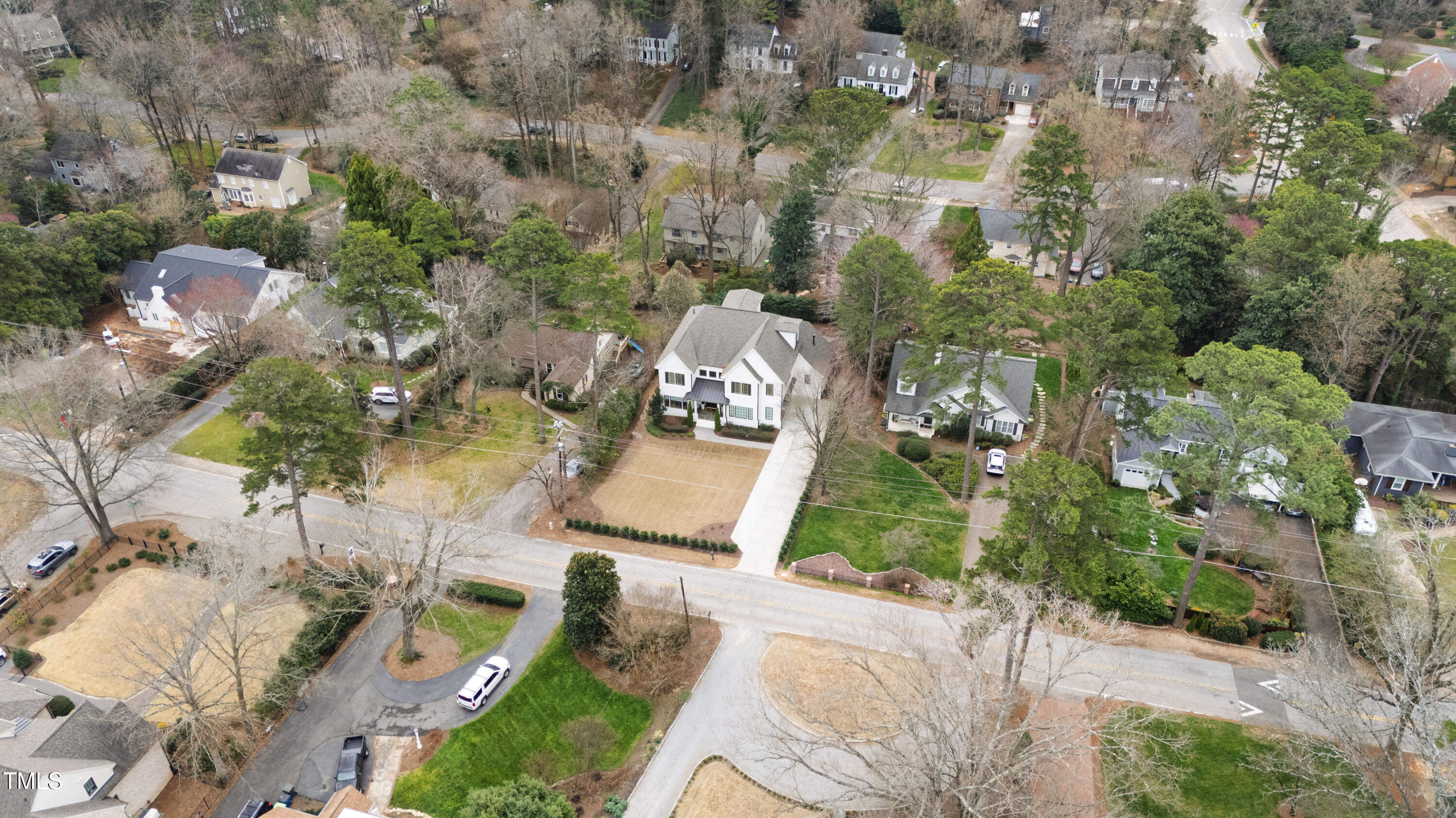 909 Lake Boone Trail