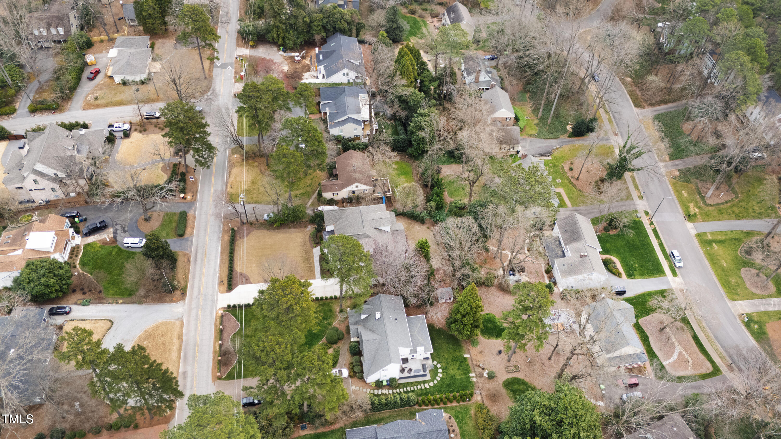 909 Lake Boone Trail