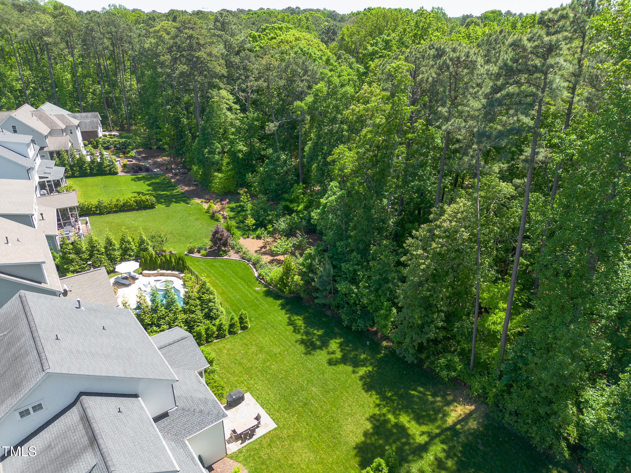 2993 Club Drive