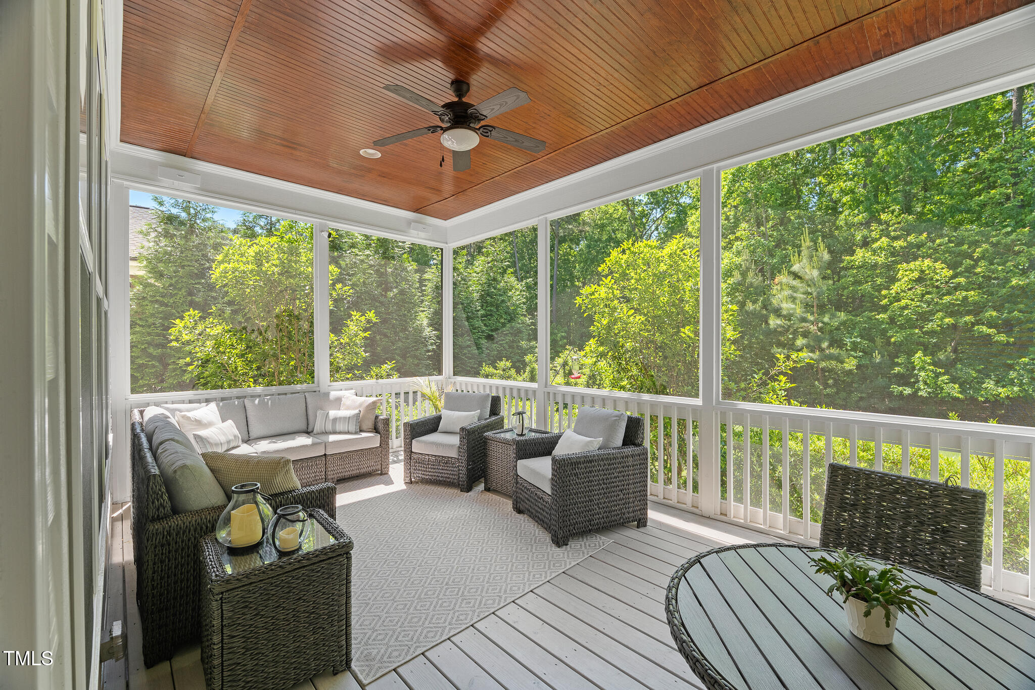 2993 Club Drive