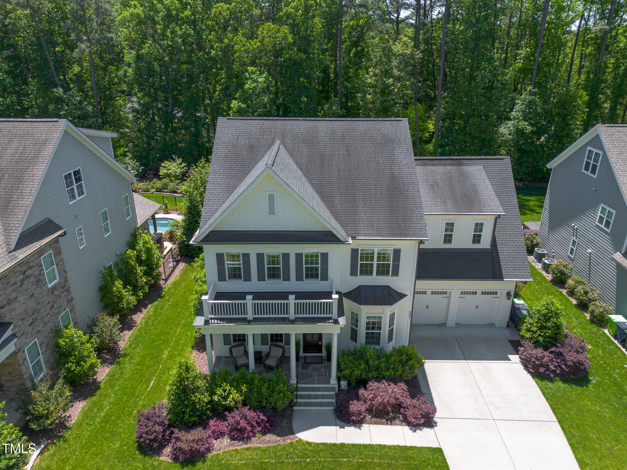 2993 Club Drive