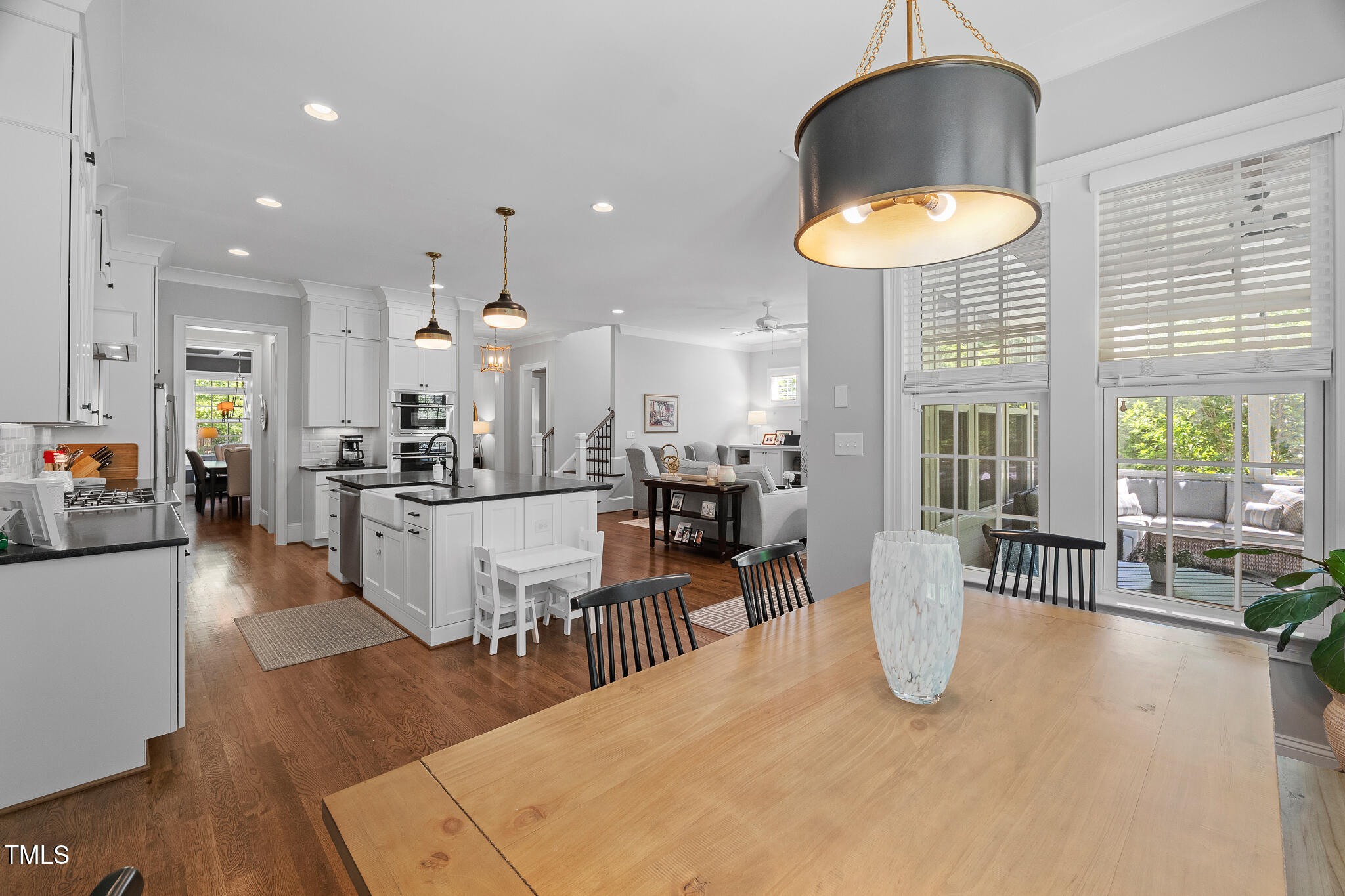 2993 Club Drive