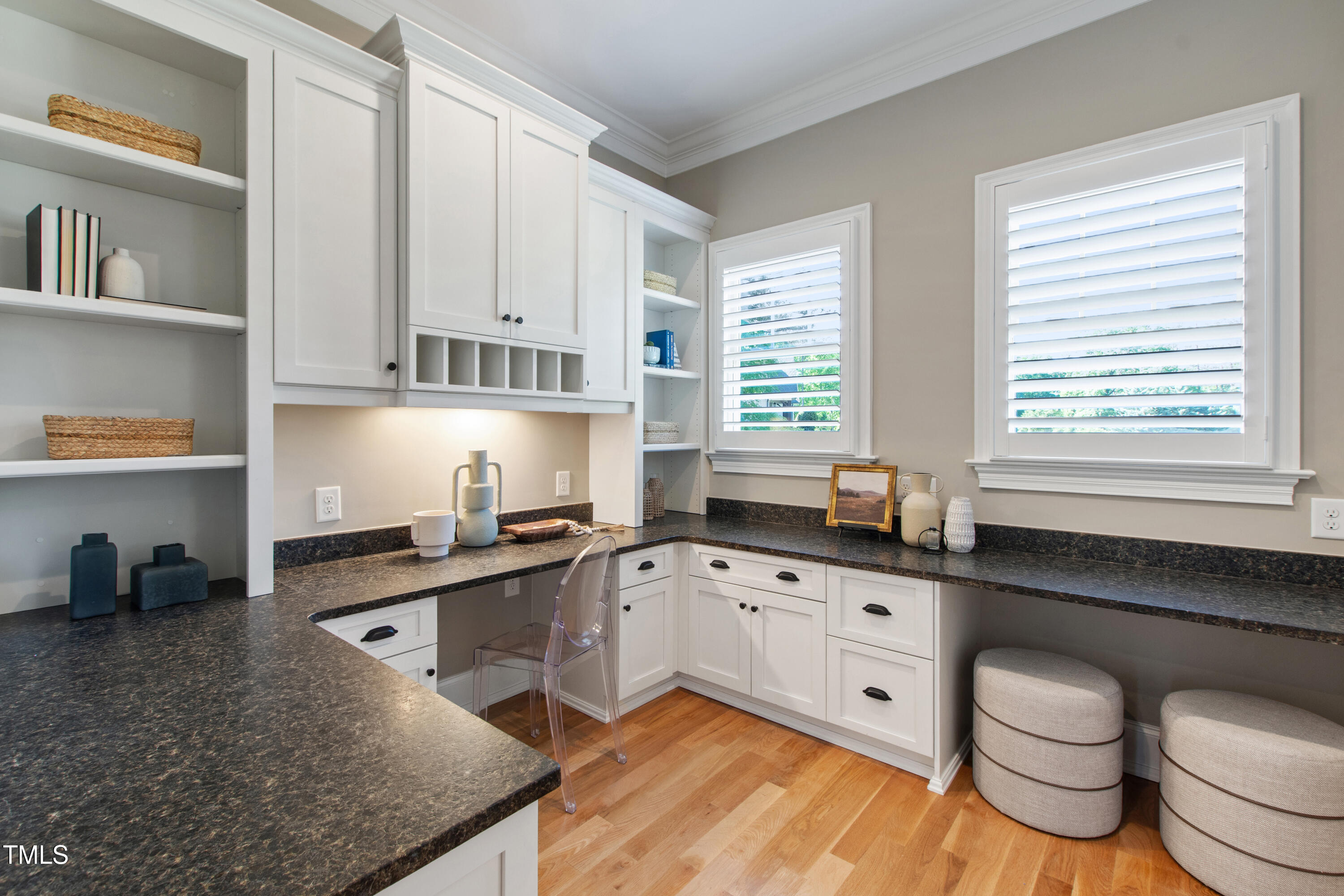 6 Castlewood Drive