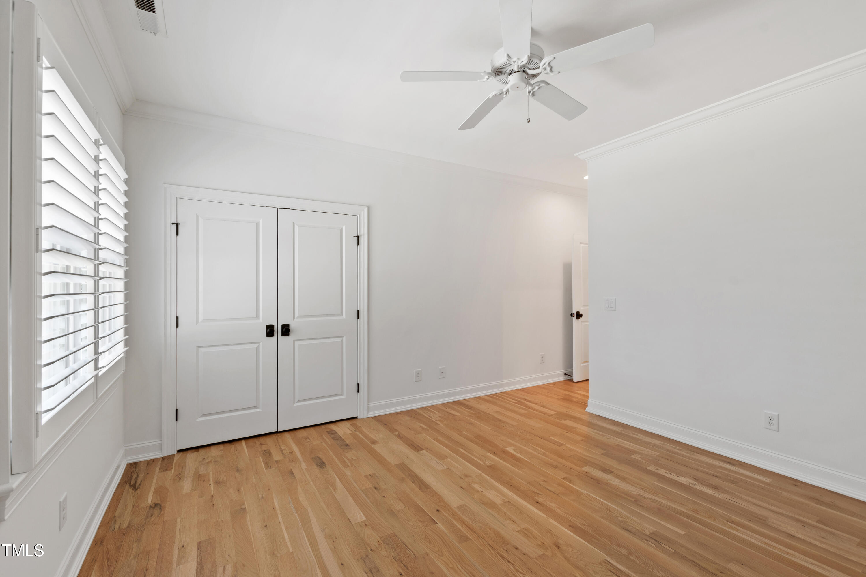 6 Castlewood Drive