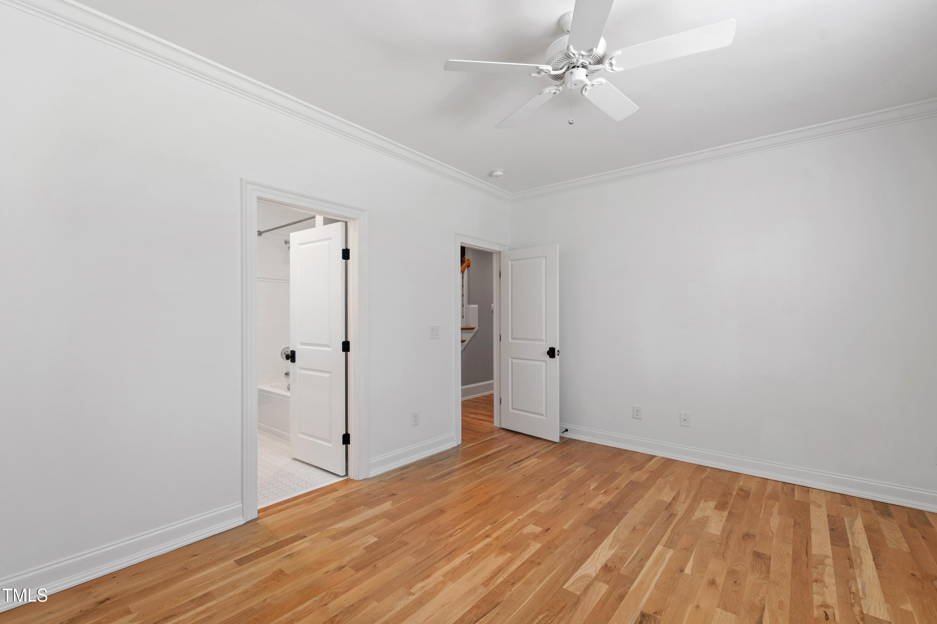 6 Castlewood Drive