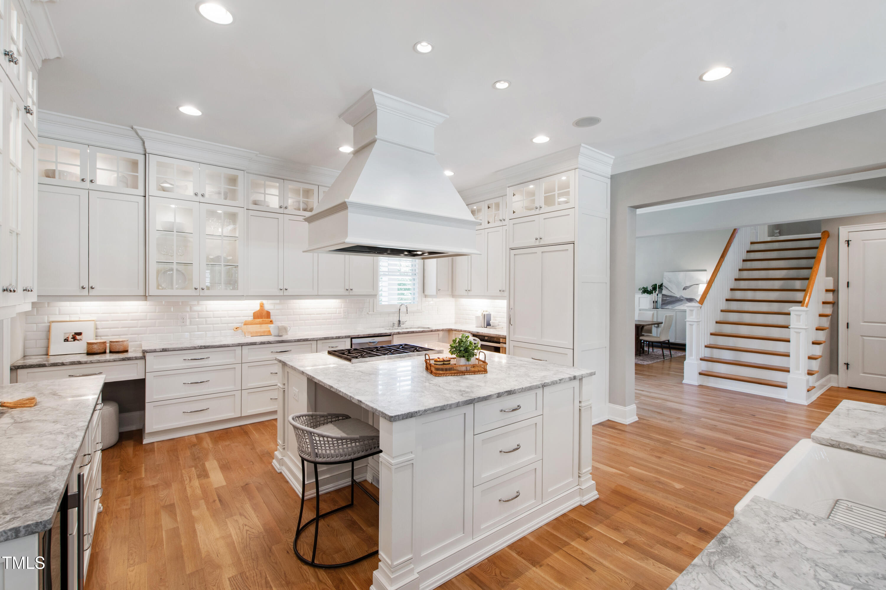 6 Castlewood Drive