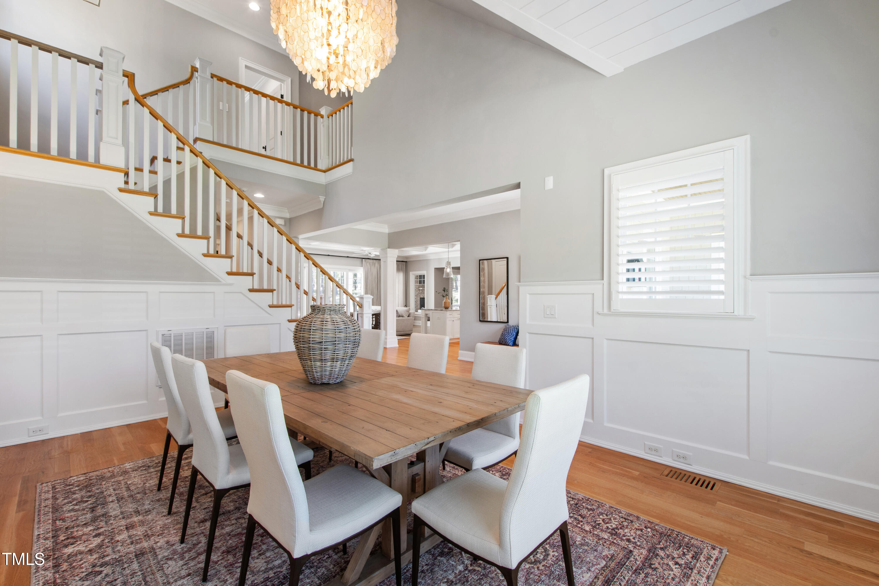 6 Castlewood Drive