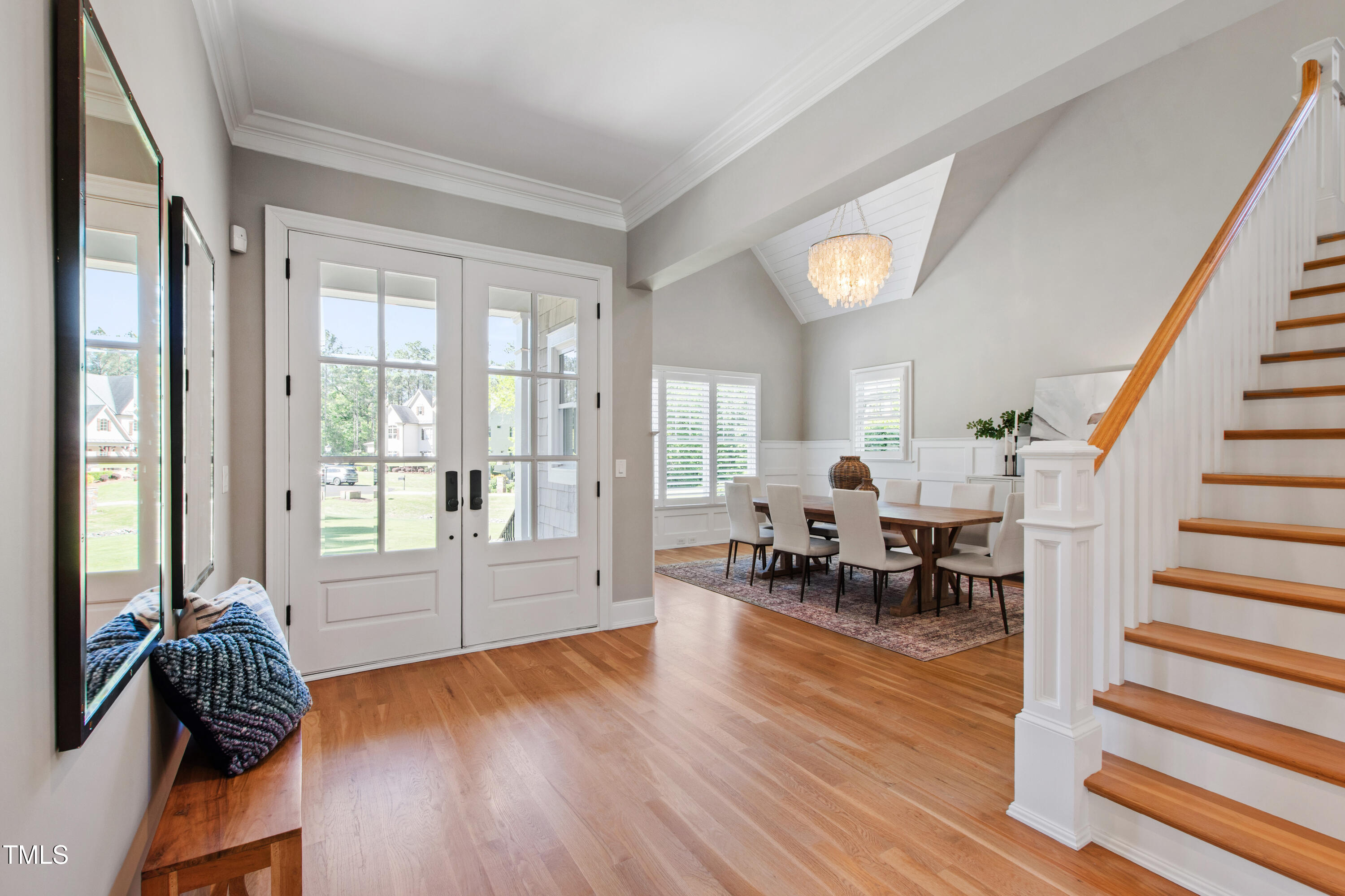 6 Castlewood Drive