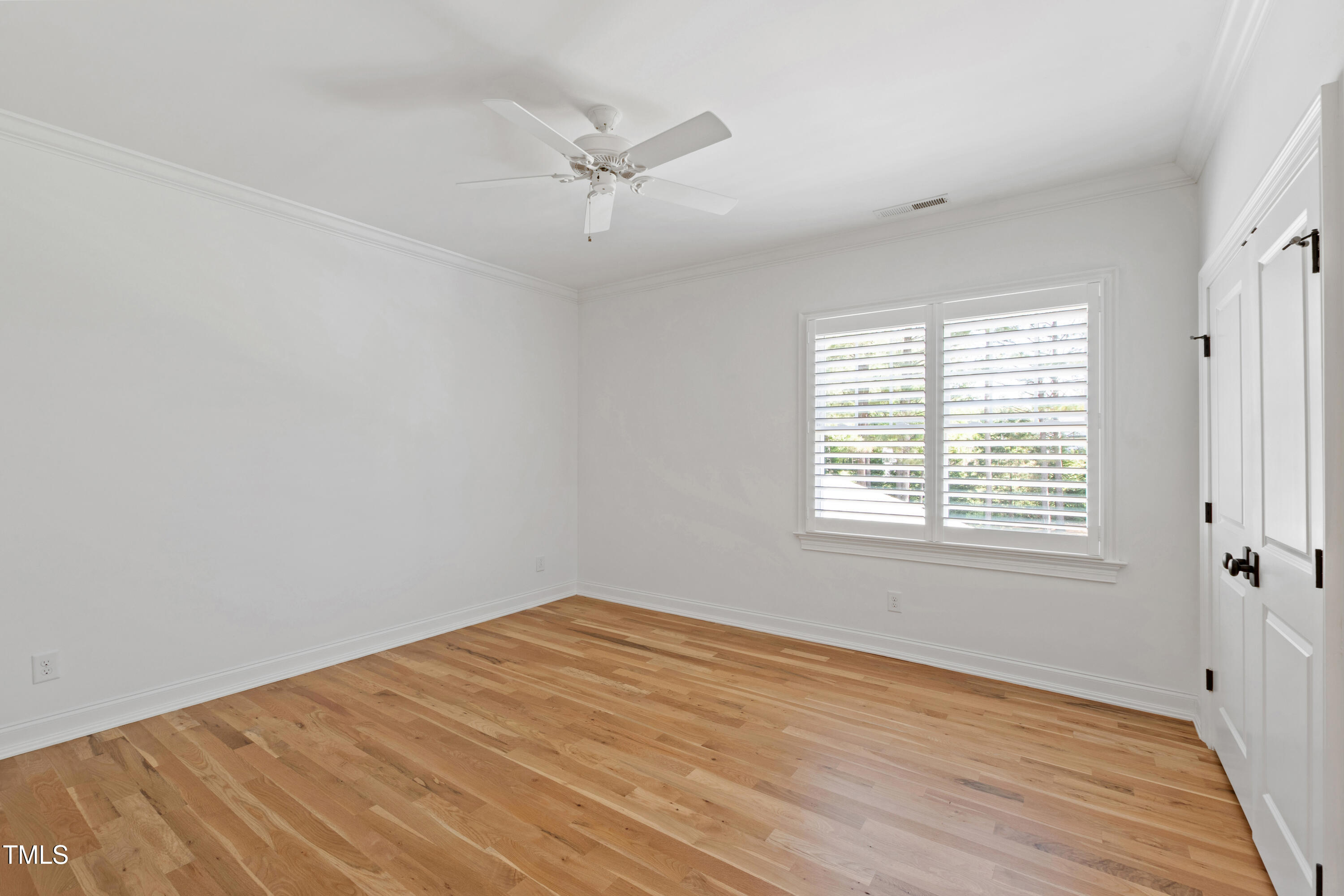 6 Castlewood Drive