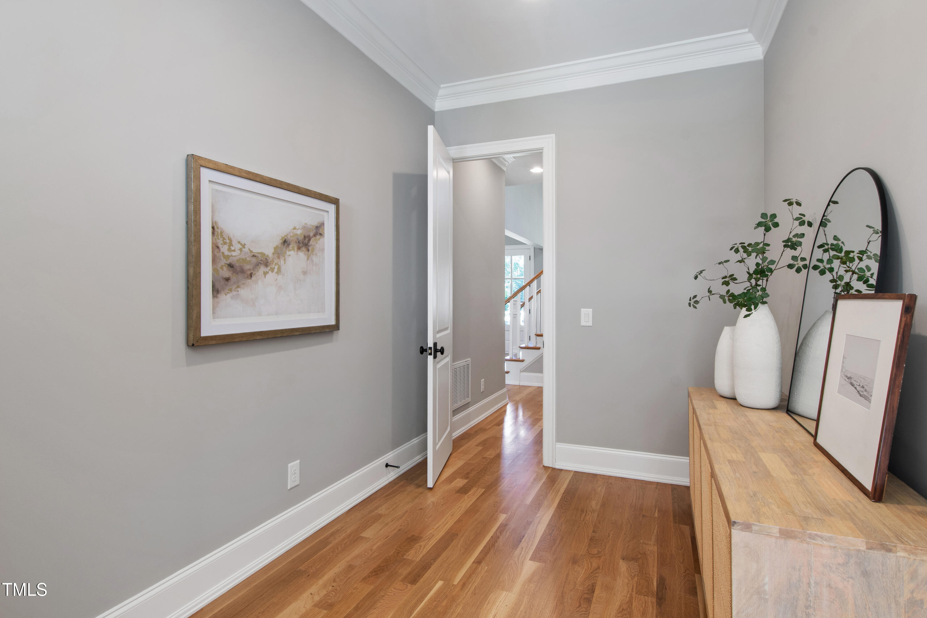 6 Castlewood Drive