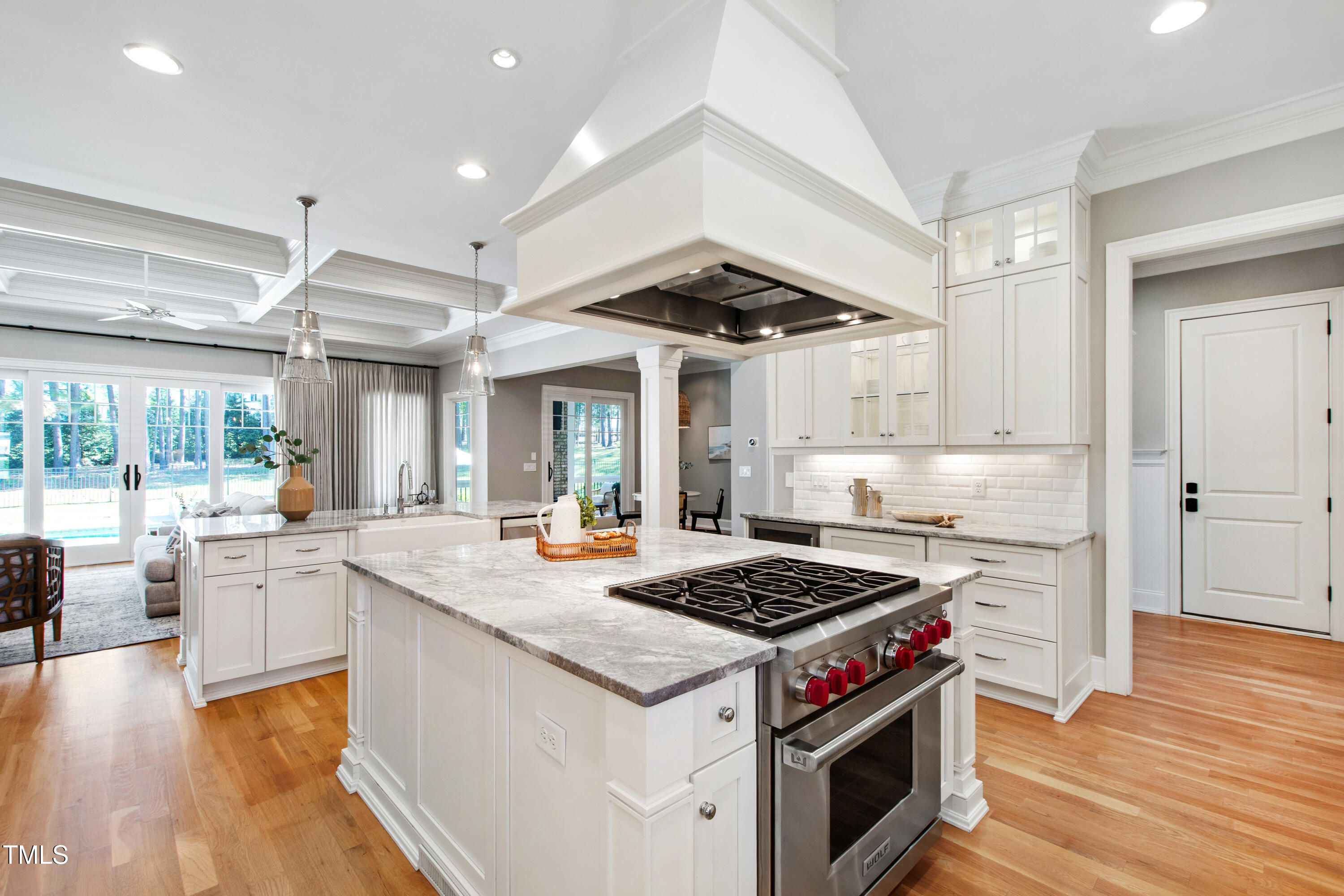 6 Castlewood Drive