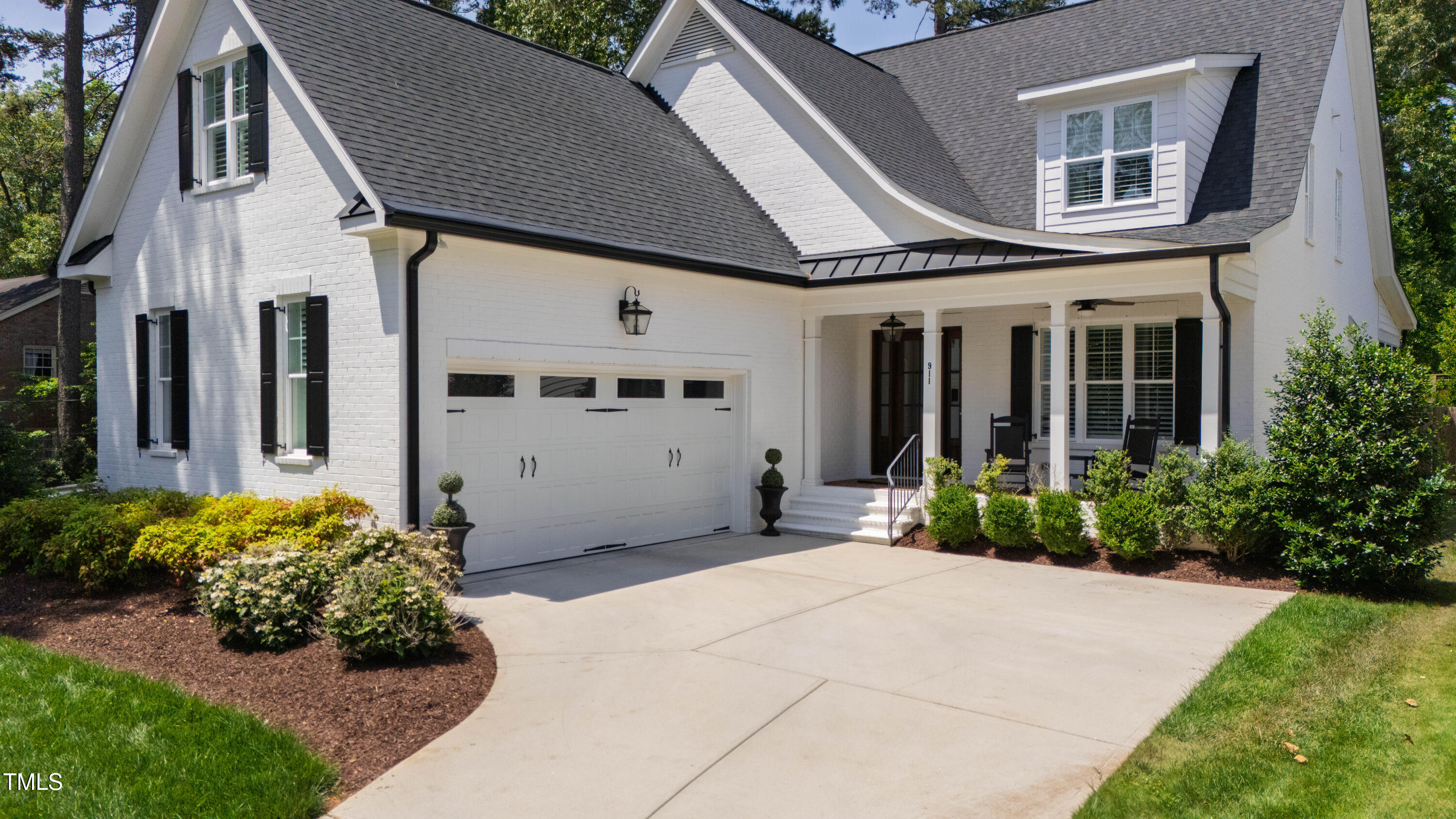 911 Canterbury Road