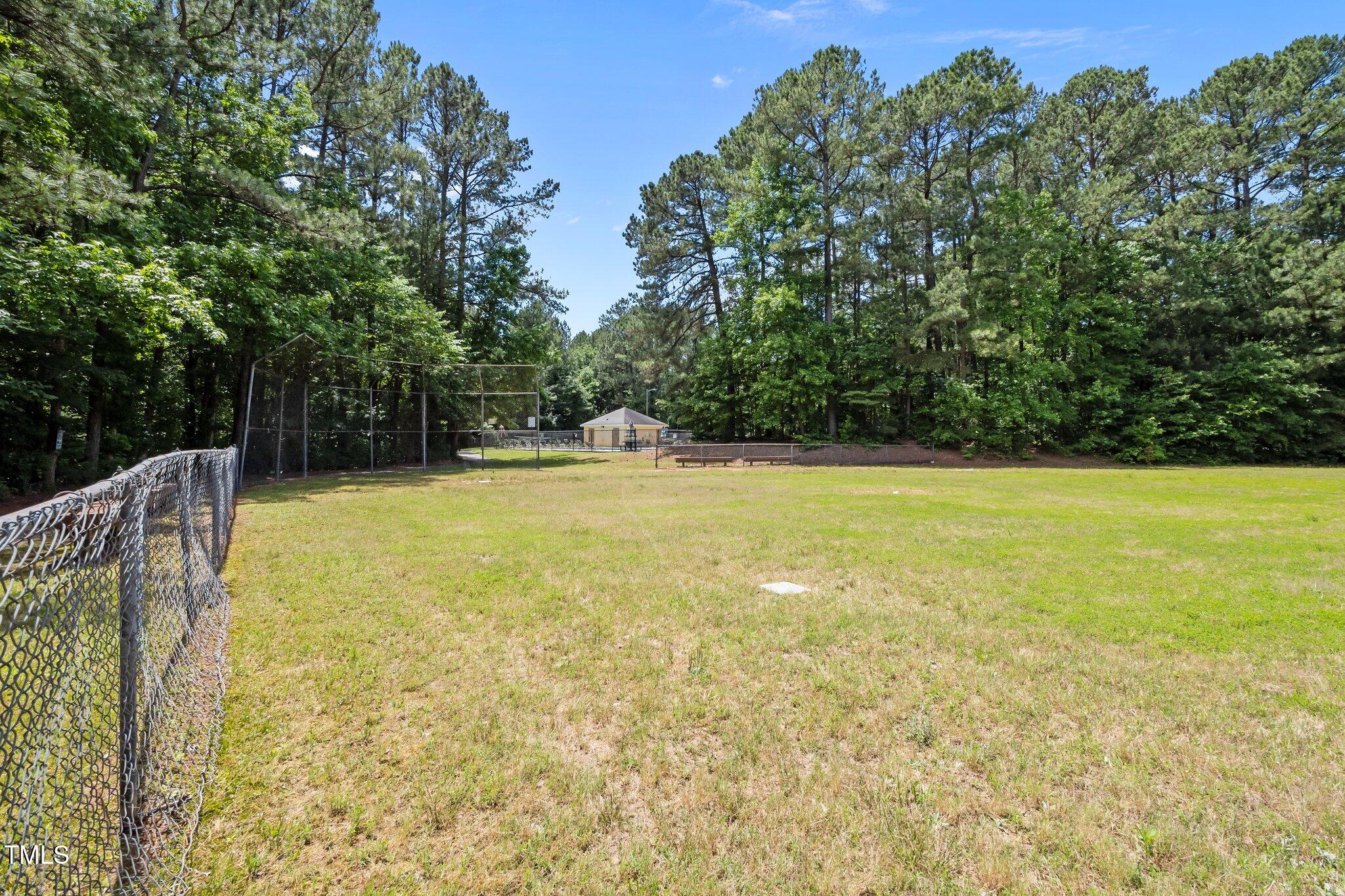 3007 Appling Way