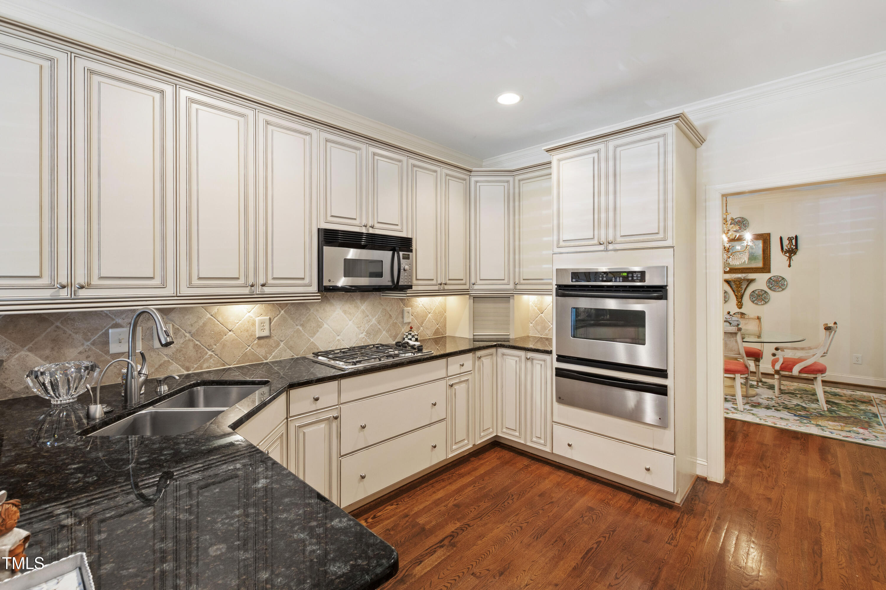 8102 St Chapelle Court