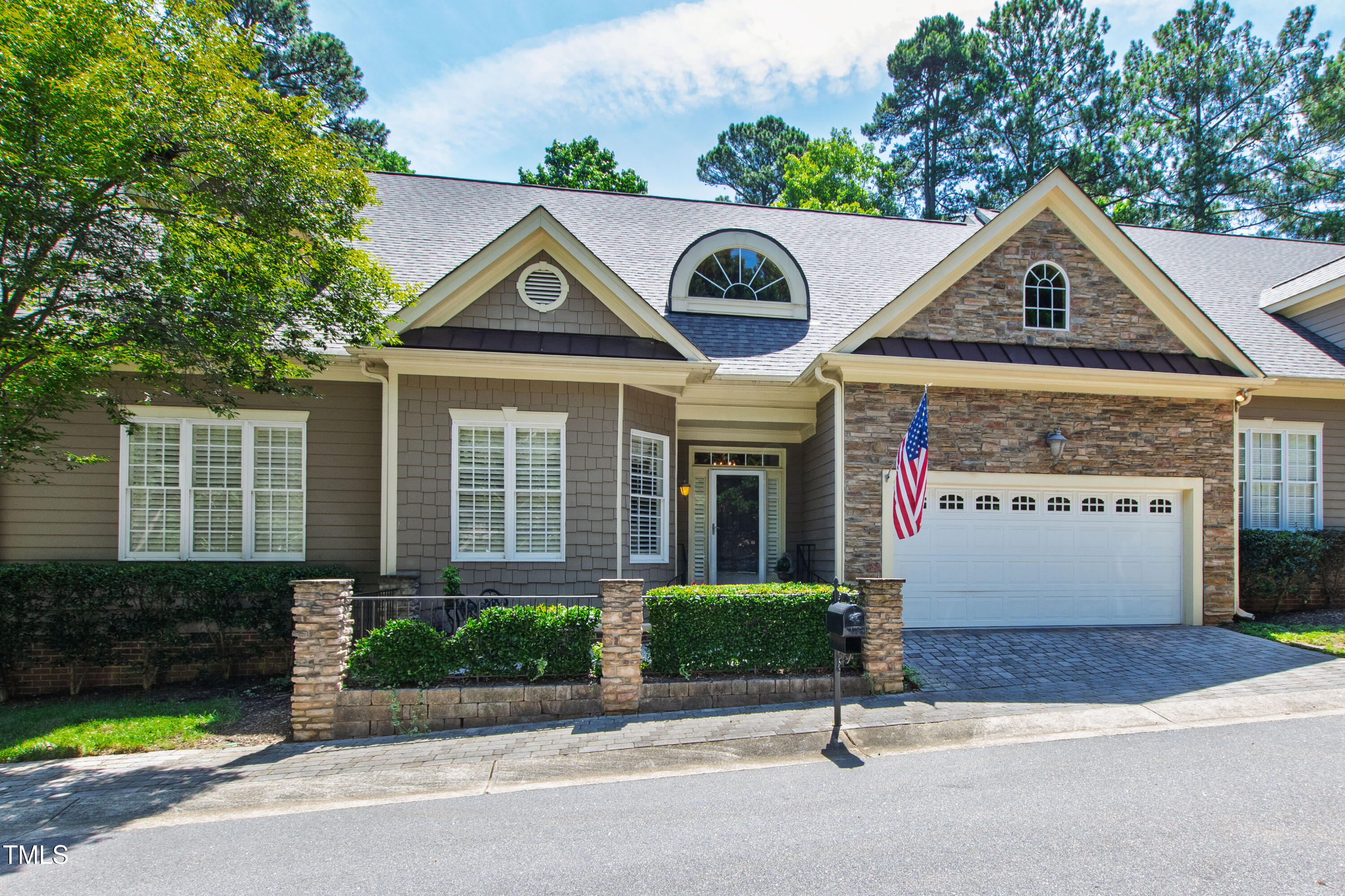 8102 St Chapelle Court
