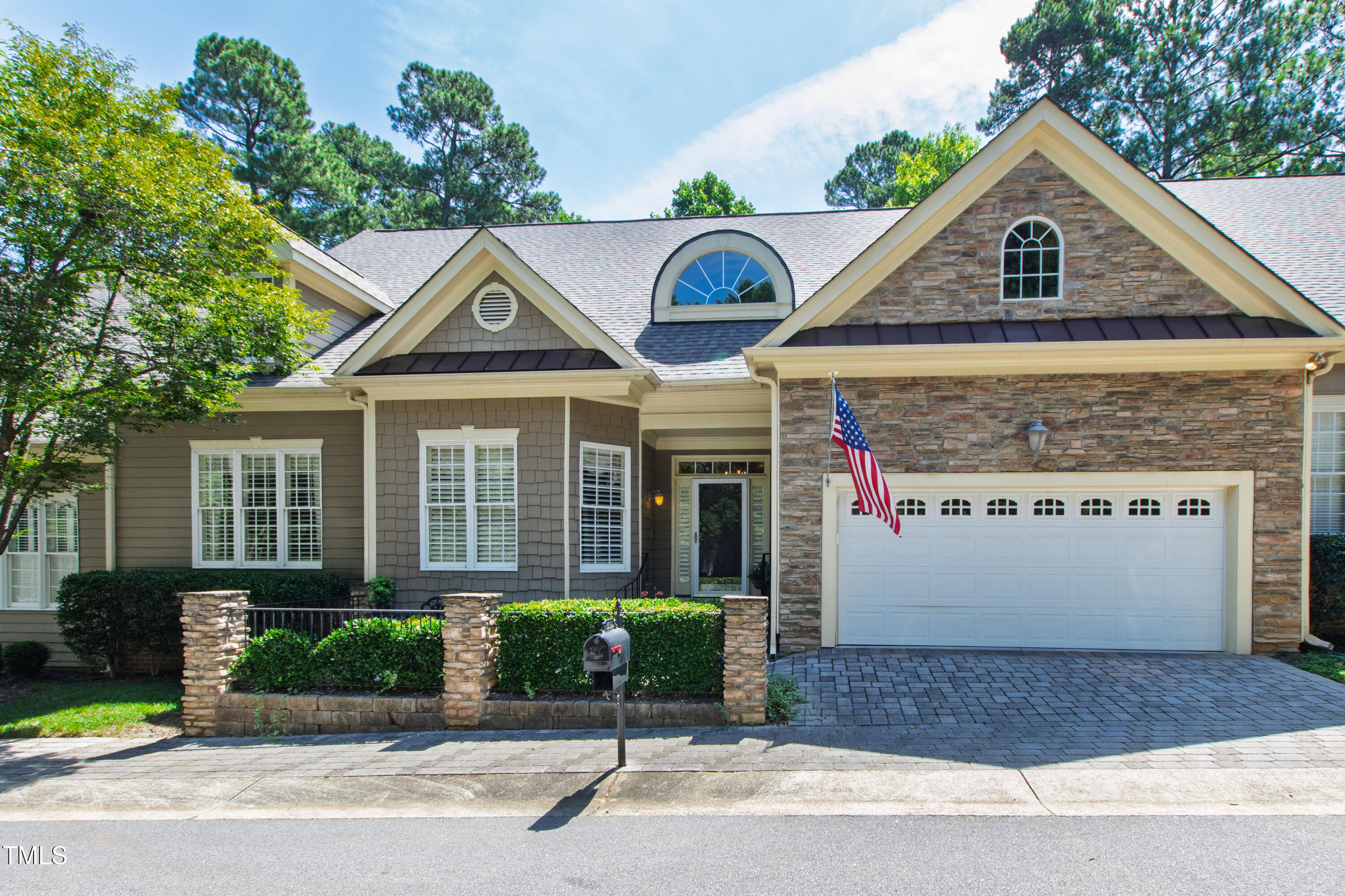 8102 St Chapelle Court