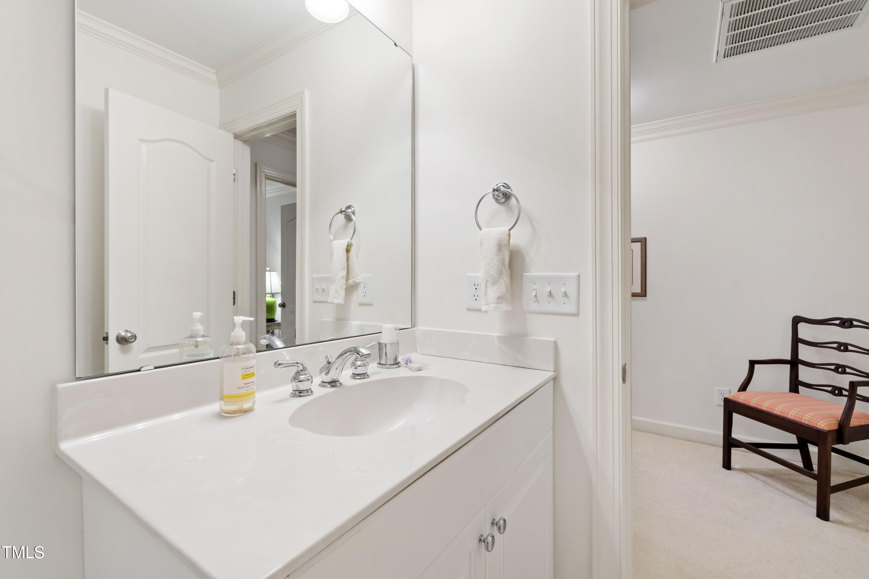 8102 St Chapelle Court