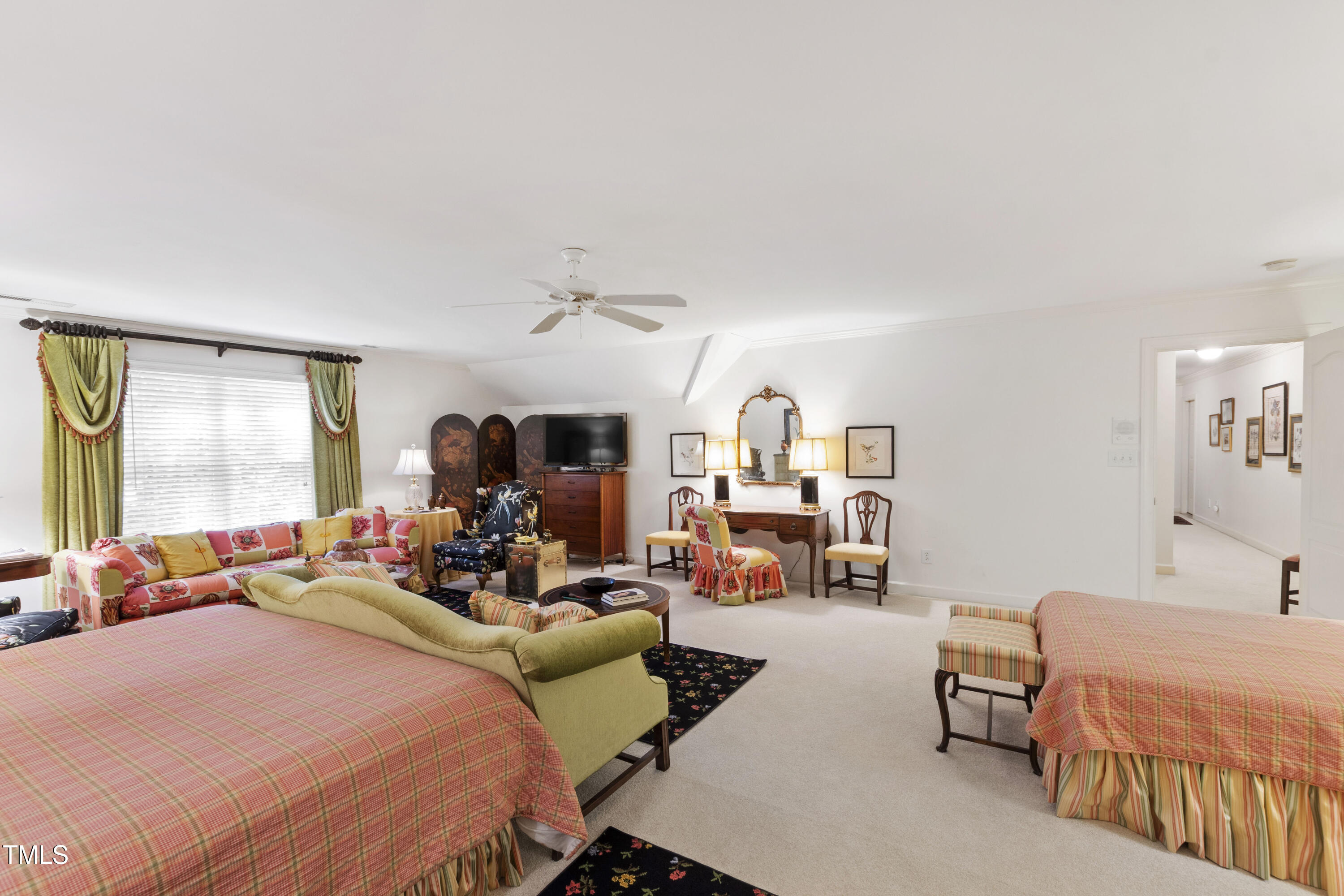 8102 St Chapelle Court