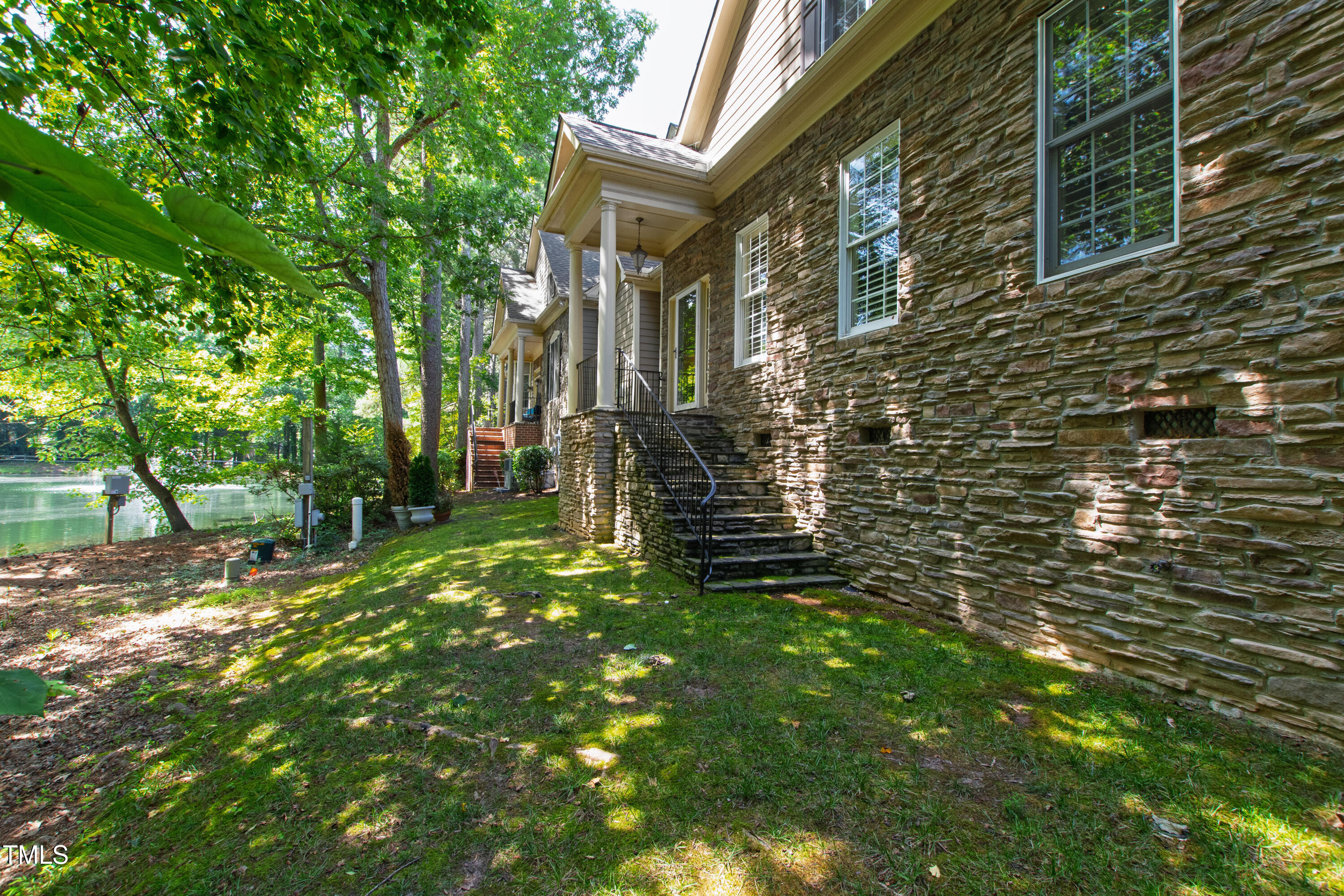 8102 St Chapelle Court