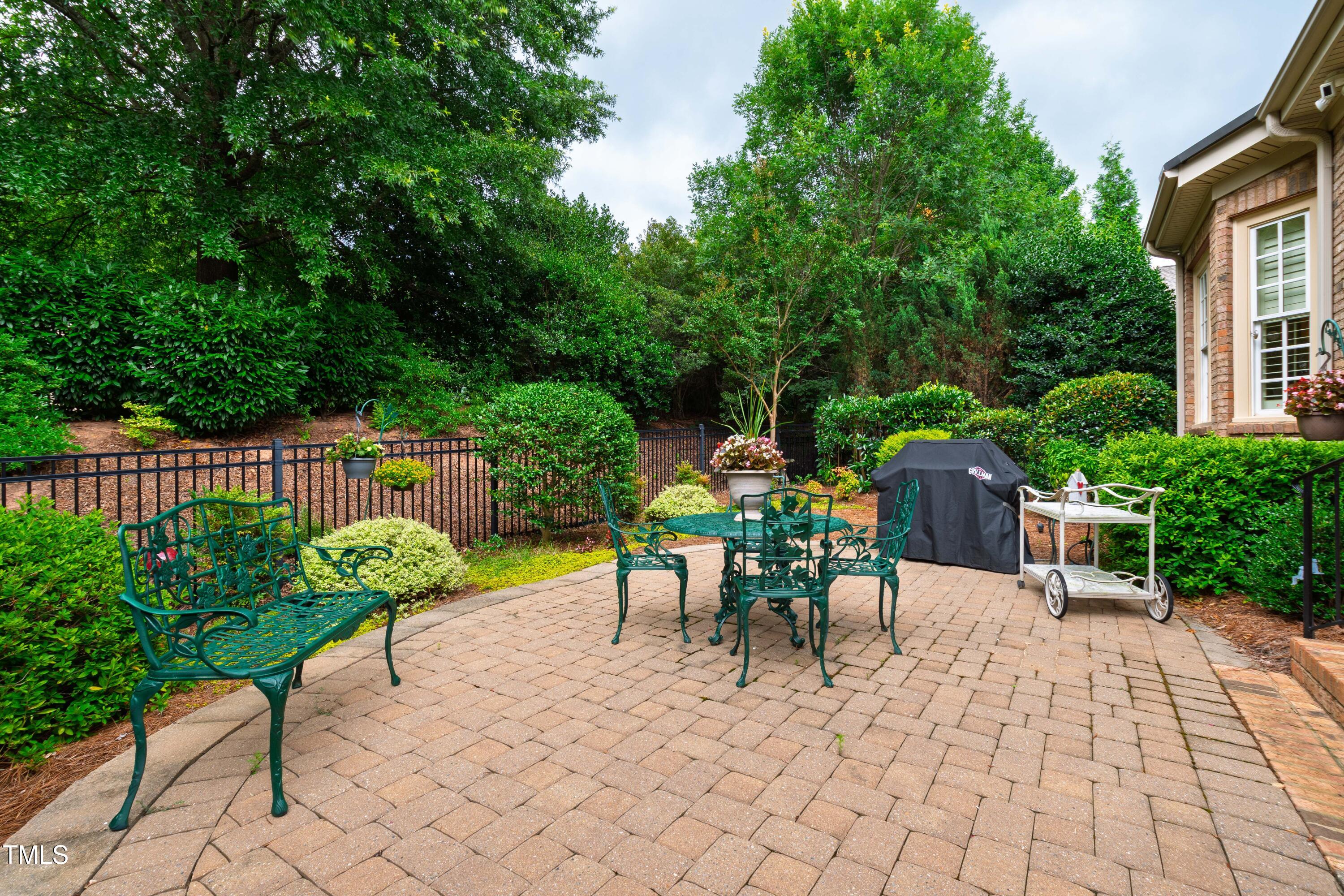 4164 English Garden Way