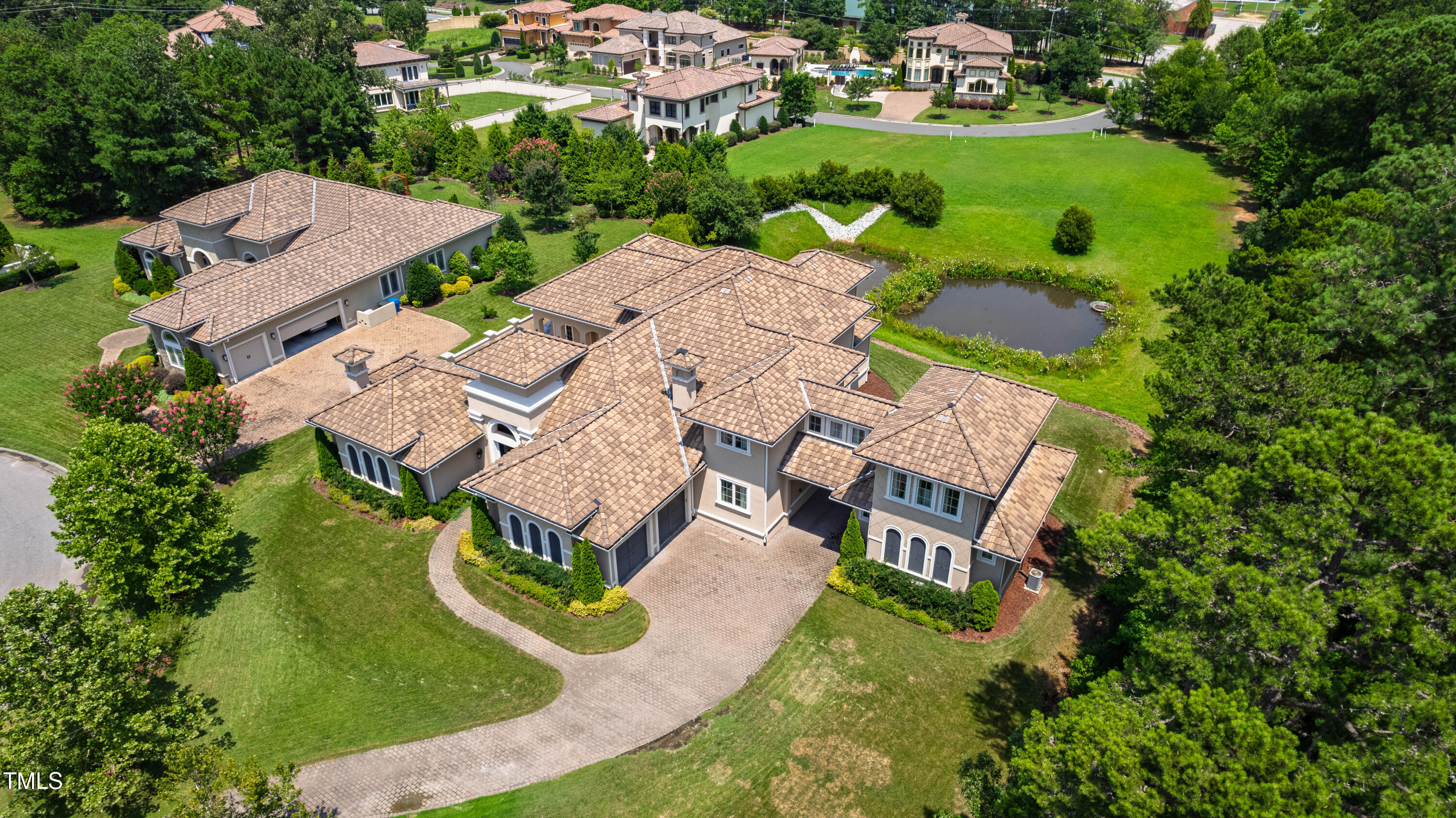 19 San Rimini Way