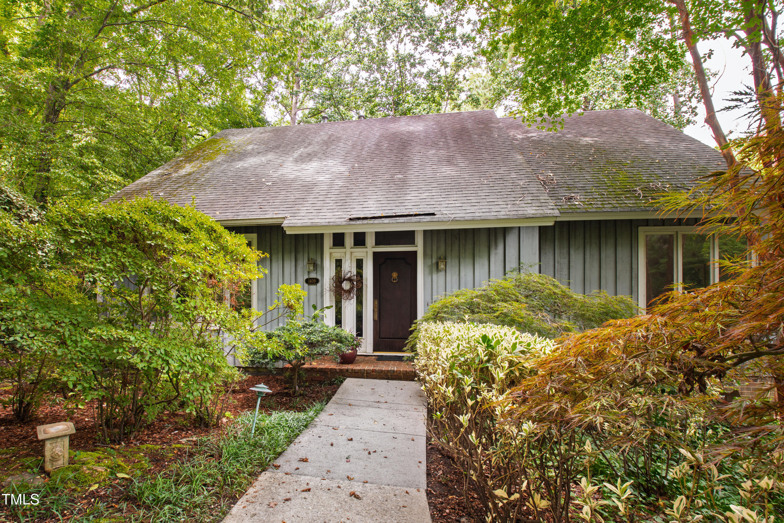 1409 Granada Drive