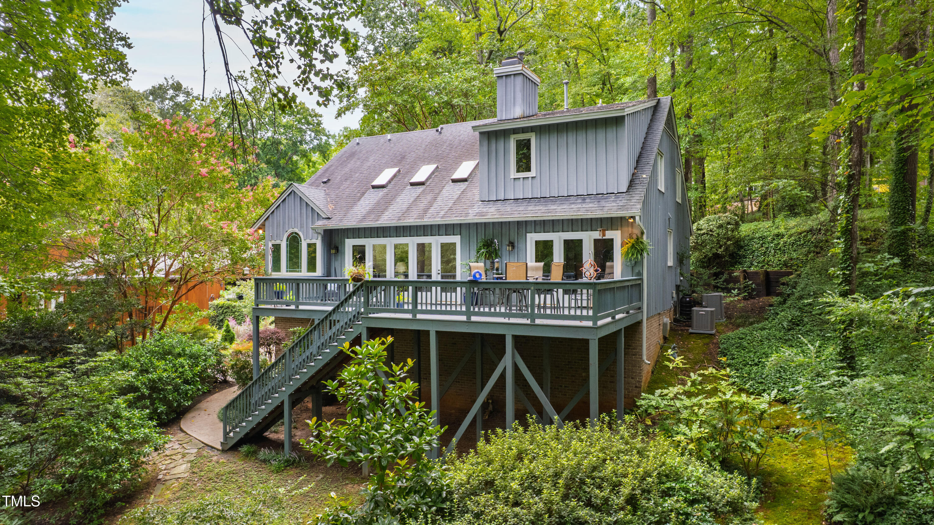 1409 Granada Drive