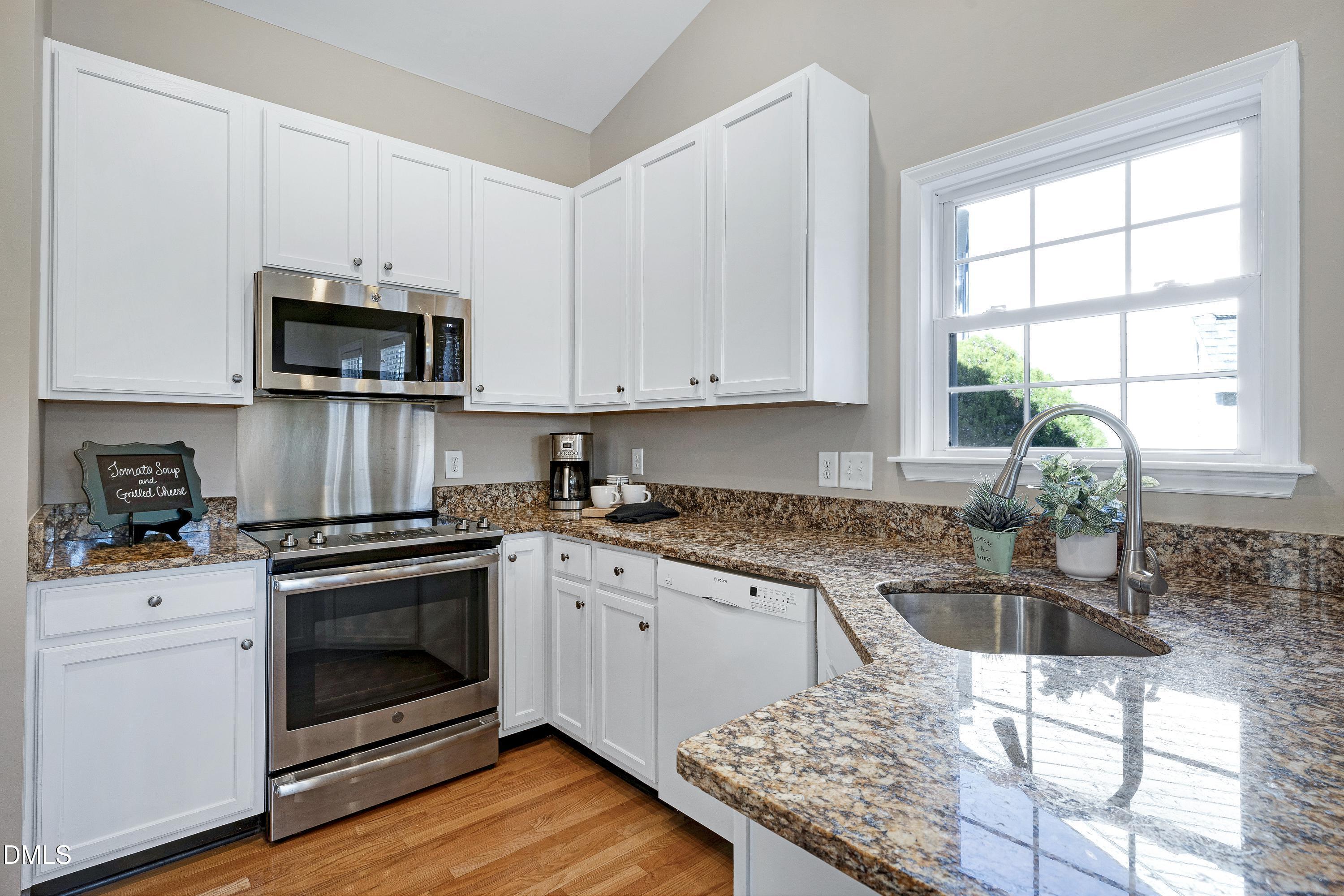 105 Grassy Ridge Court