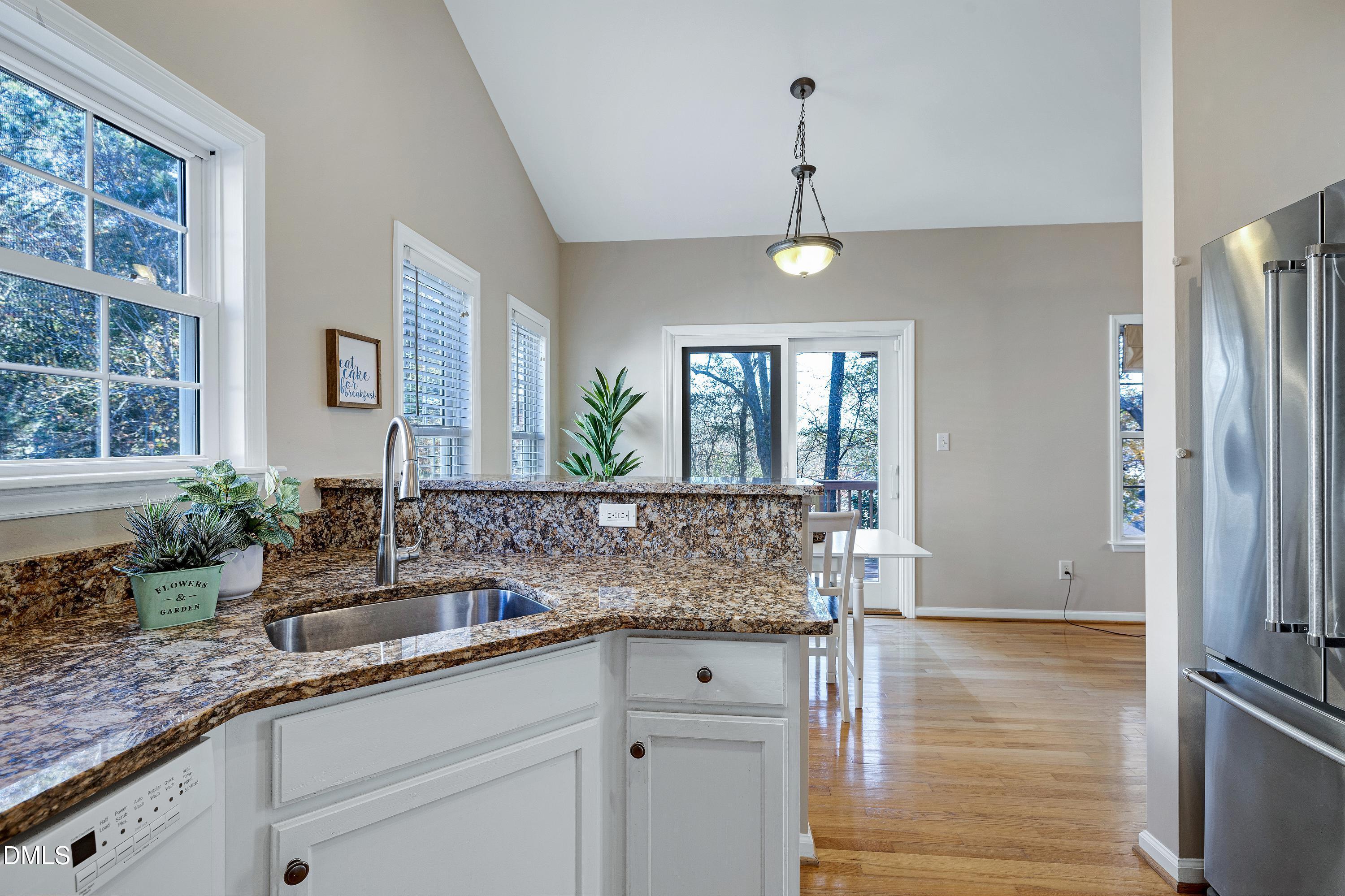 105 Grassy Ridge Court