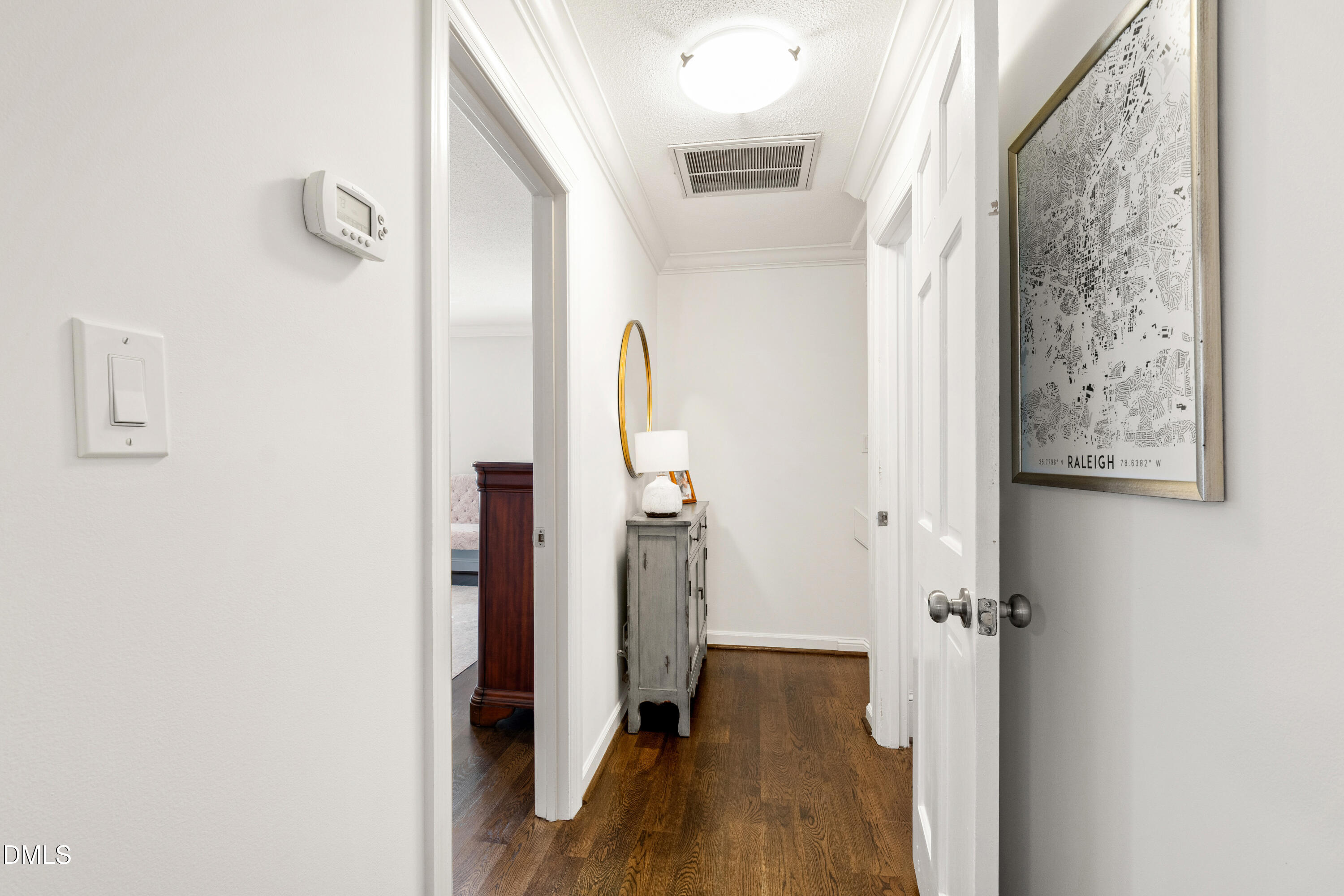 6840 Gloucester Road