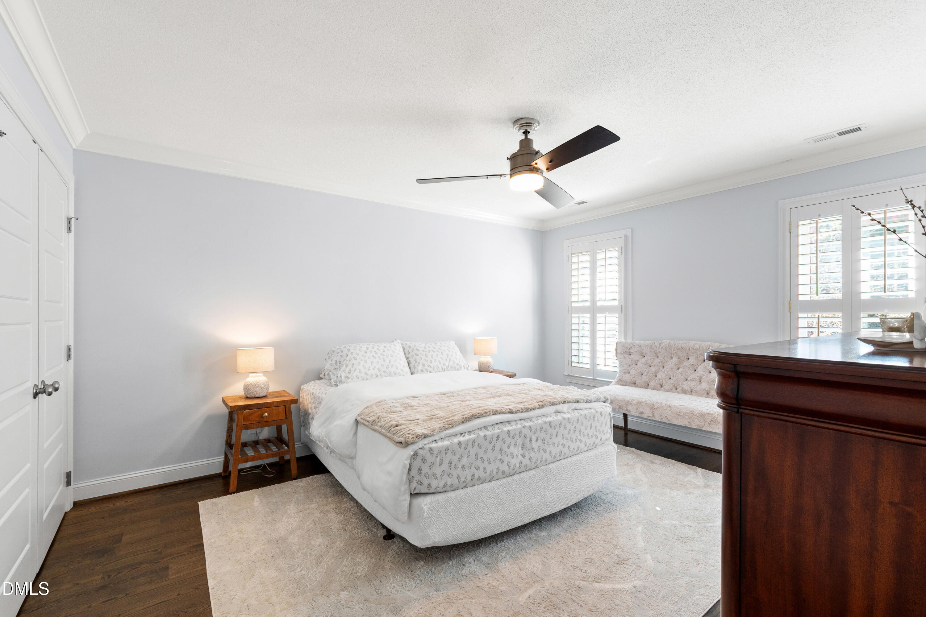 6840 Gloucester Road