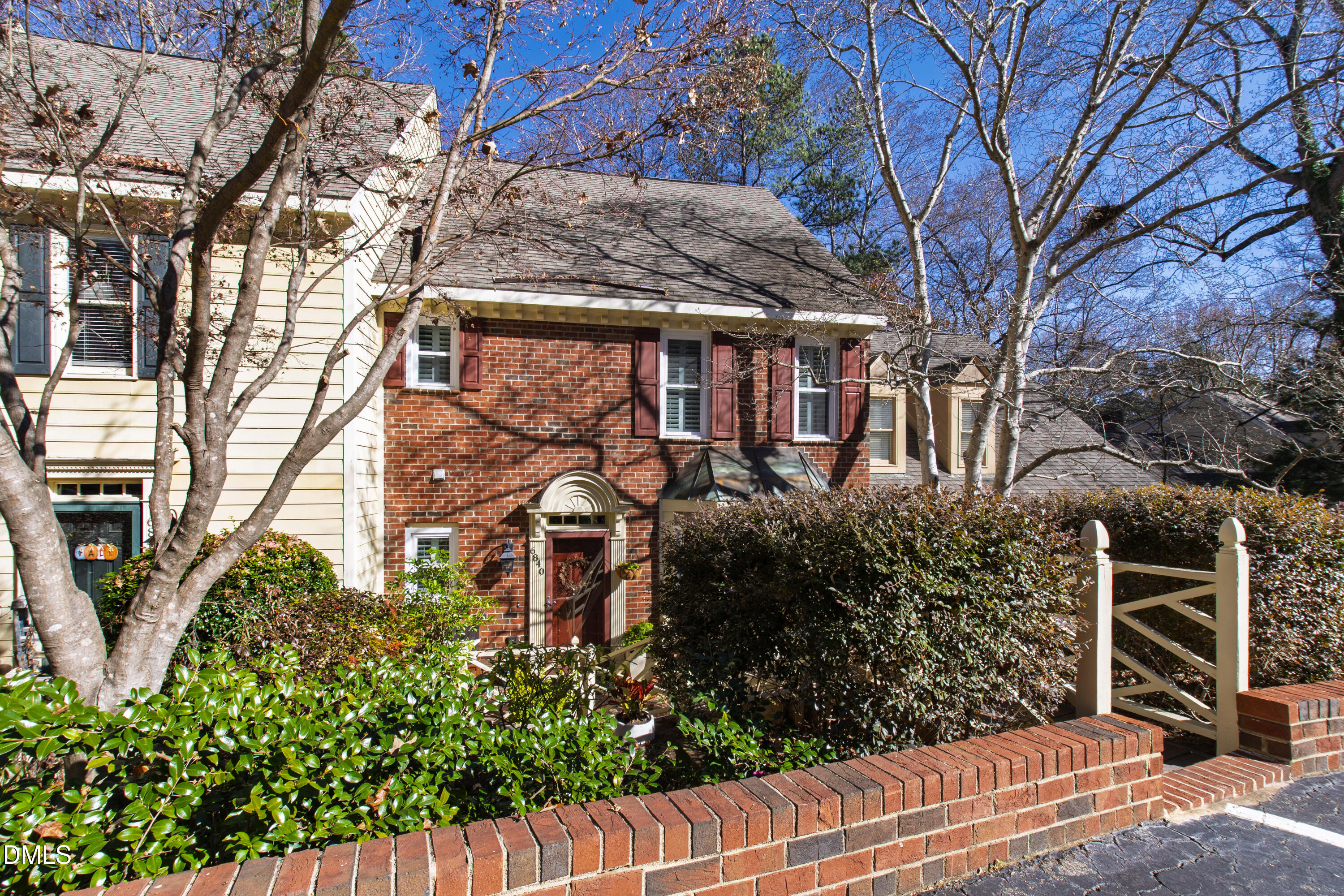 6840 Gloucester Road