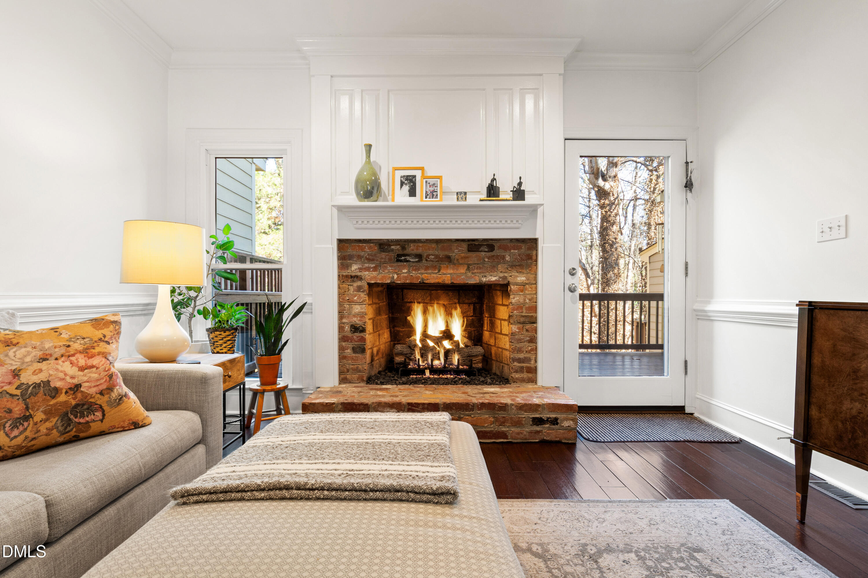 6840 Gloucester Road