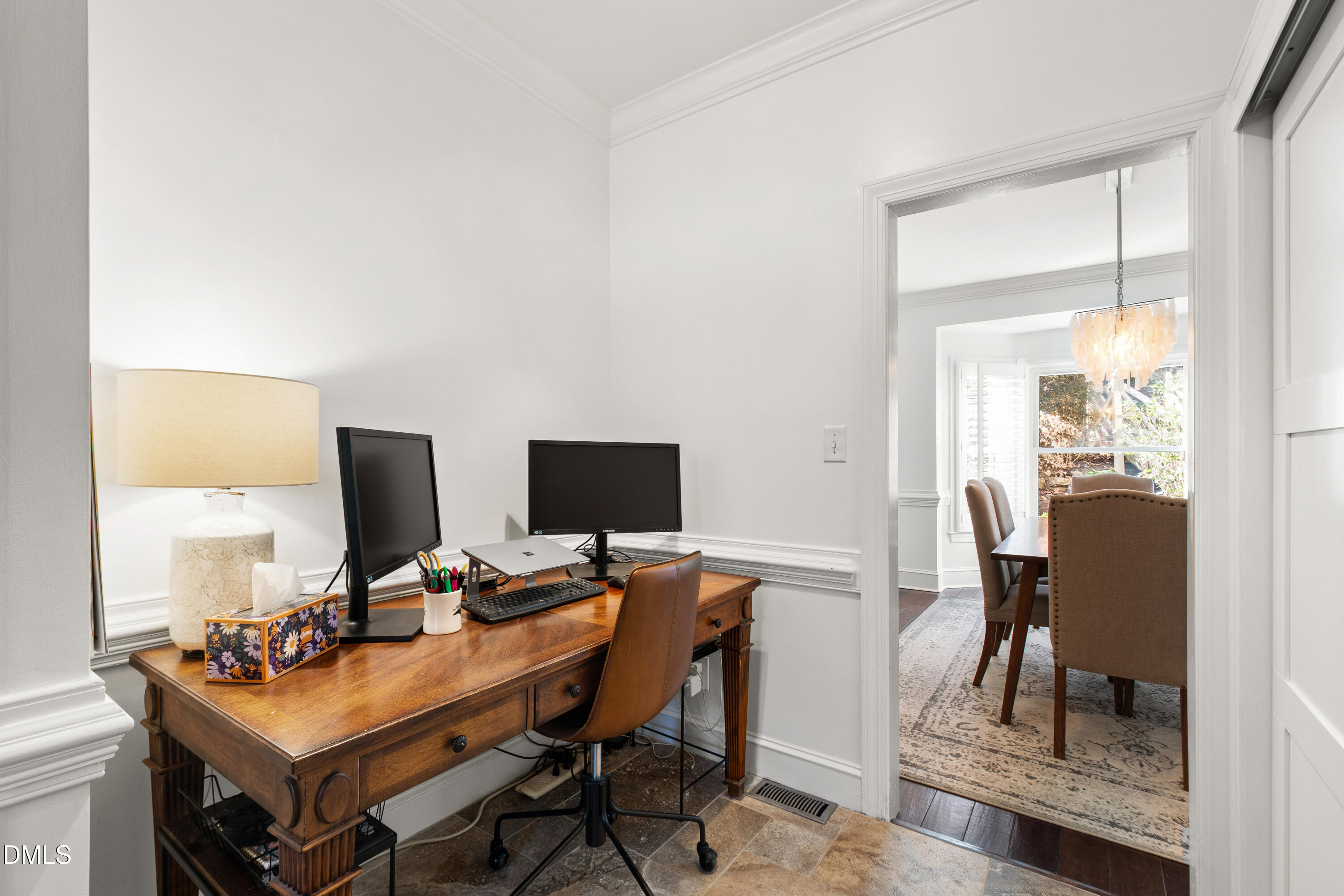 6840 Gloucester Road