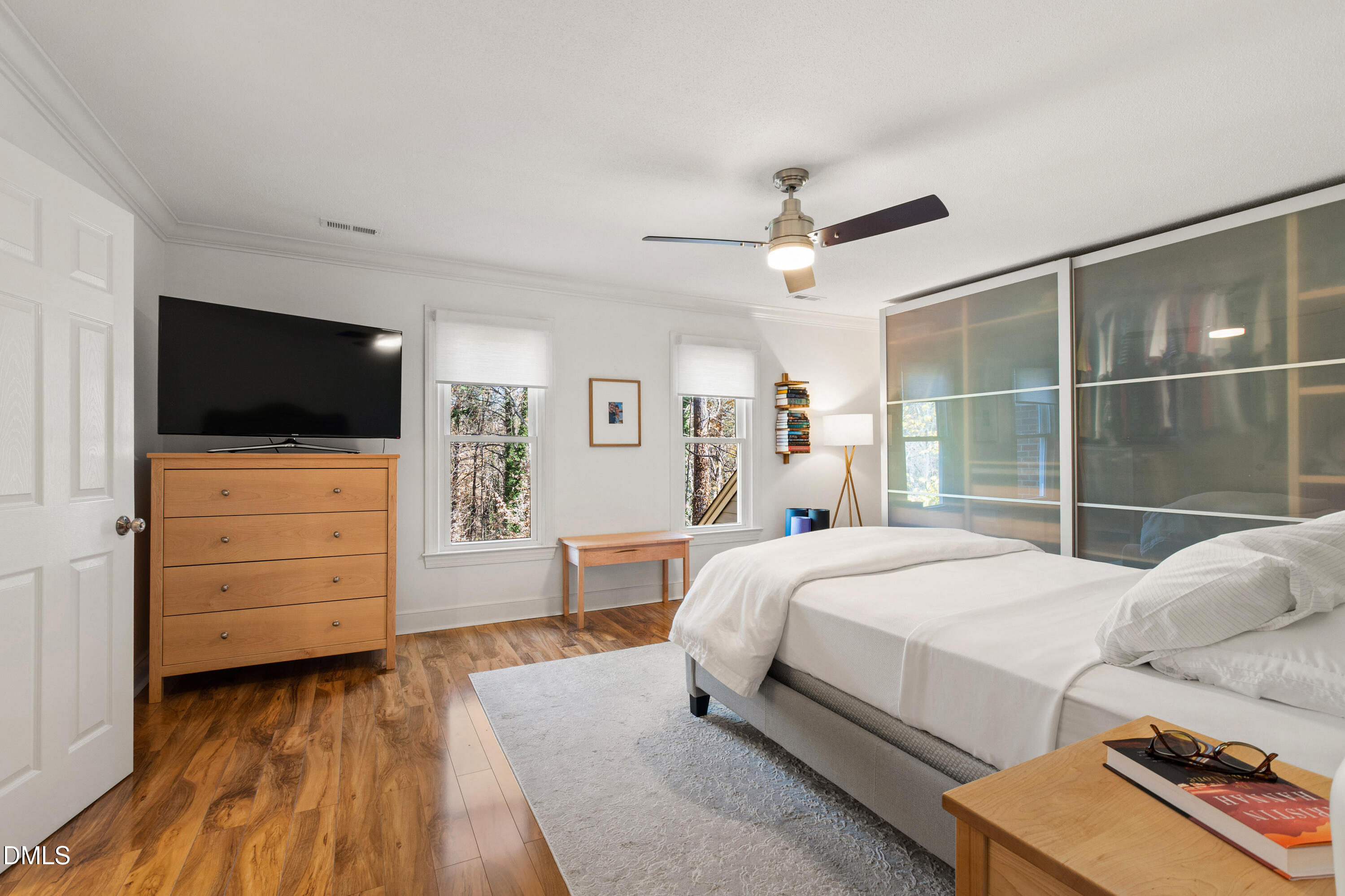 6840 Gloucester Road