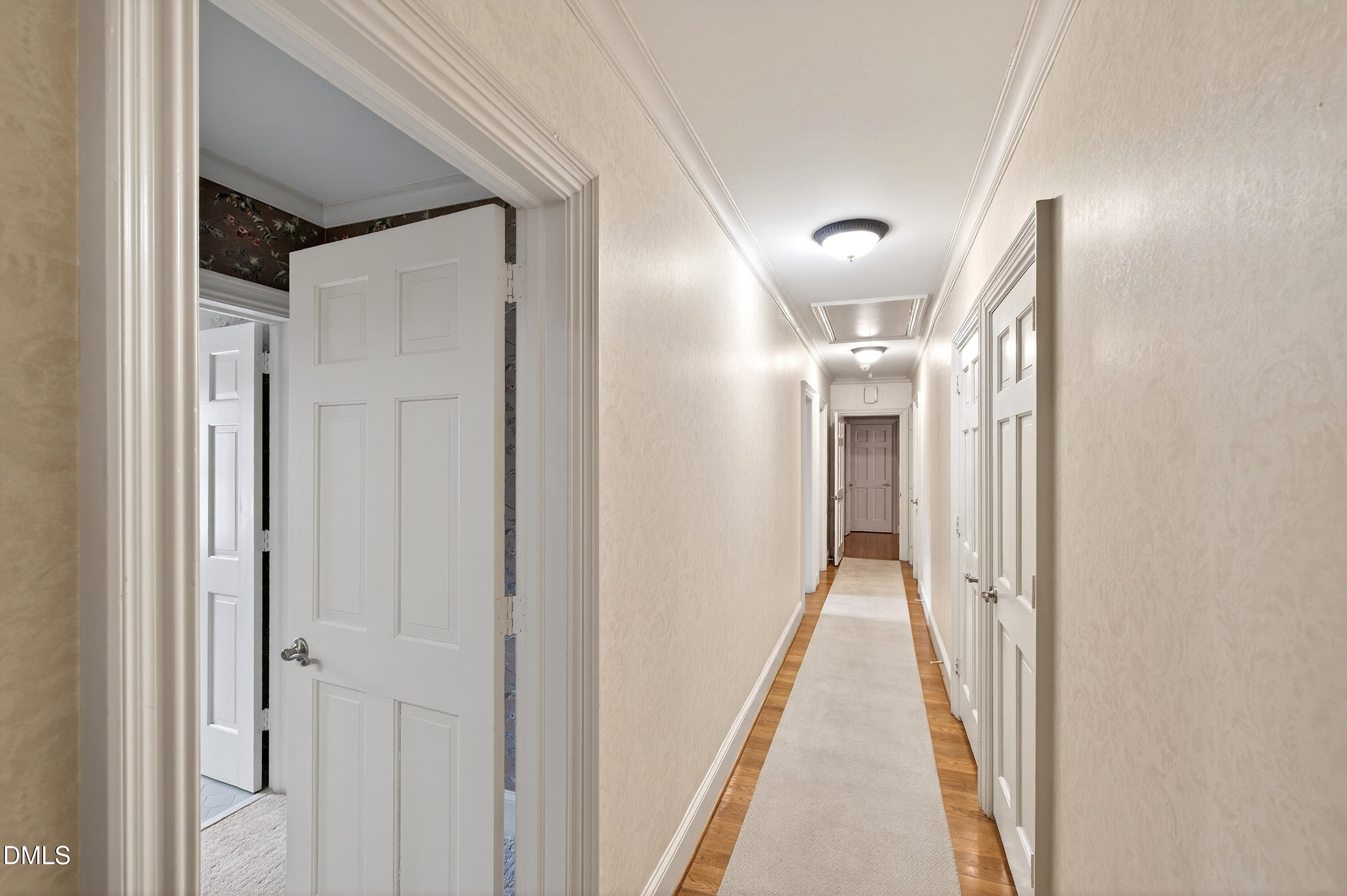 5515 Lambshire Drive