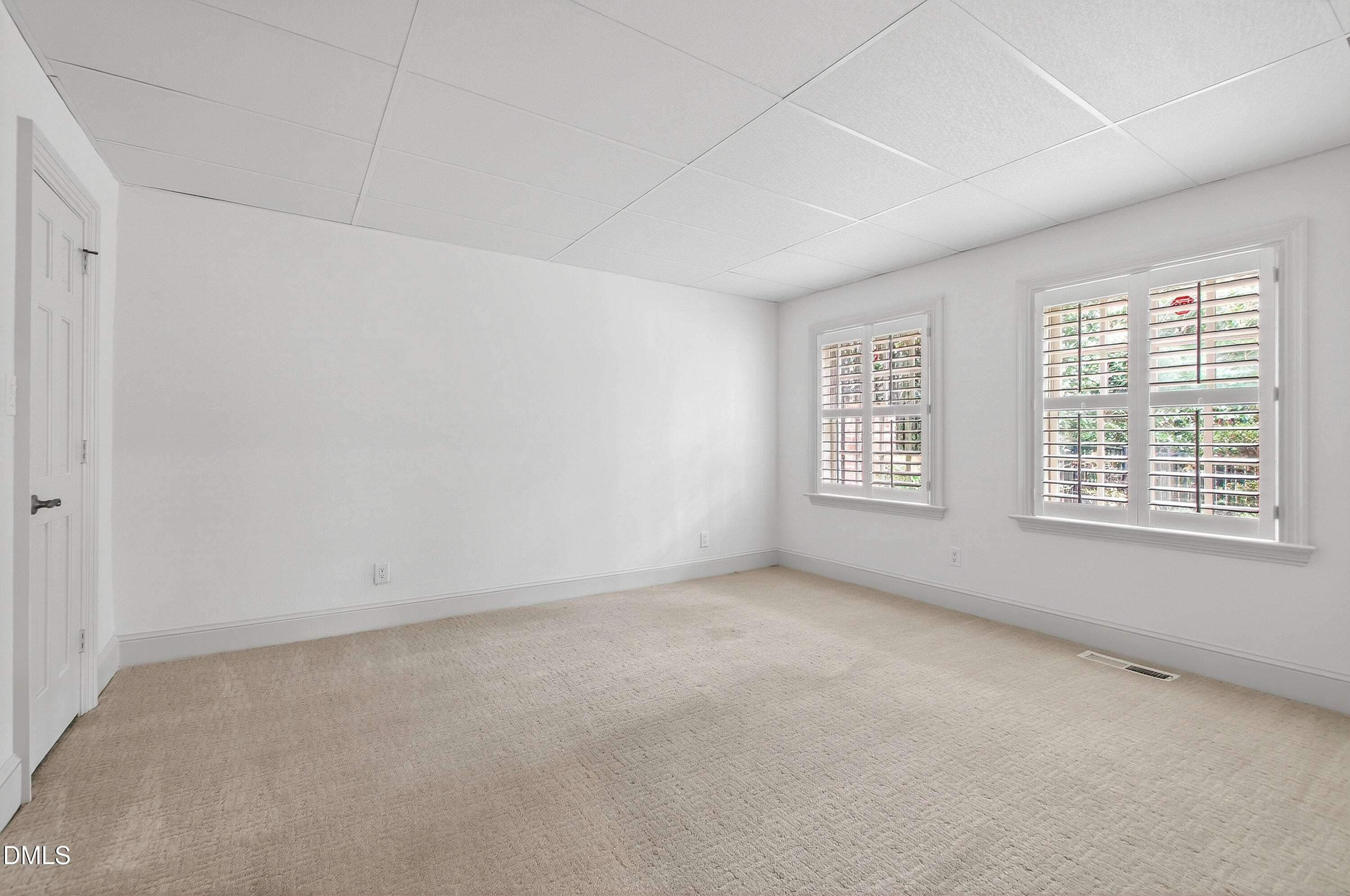 5515 Lambshire Drive