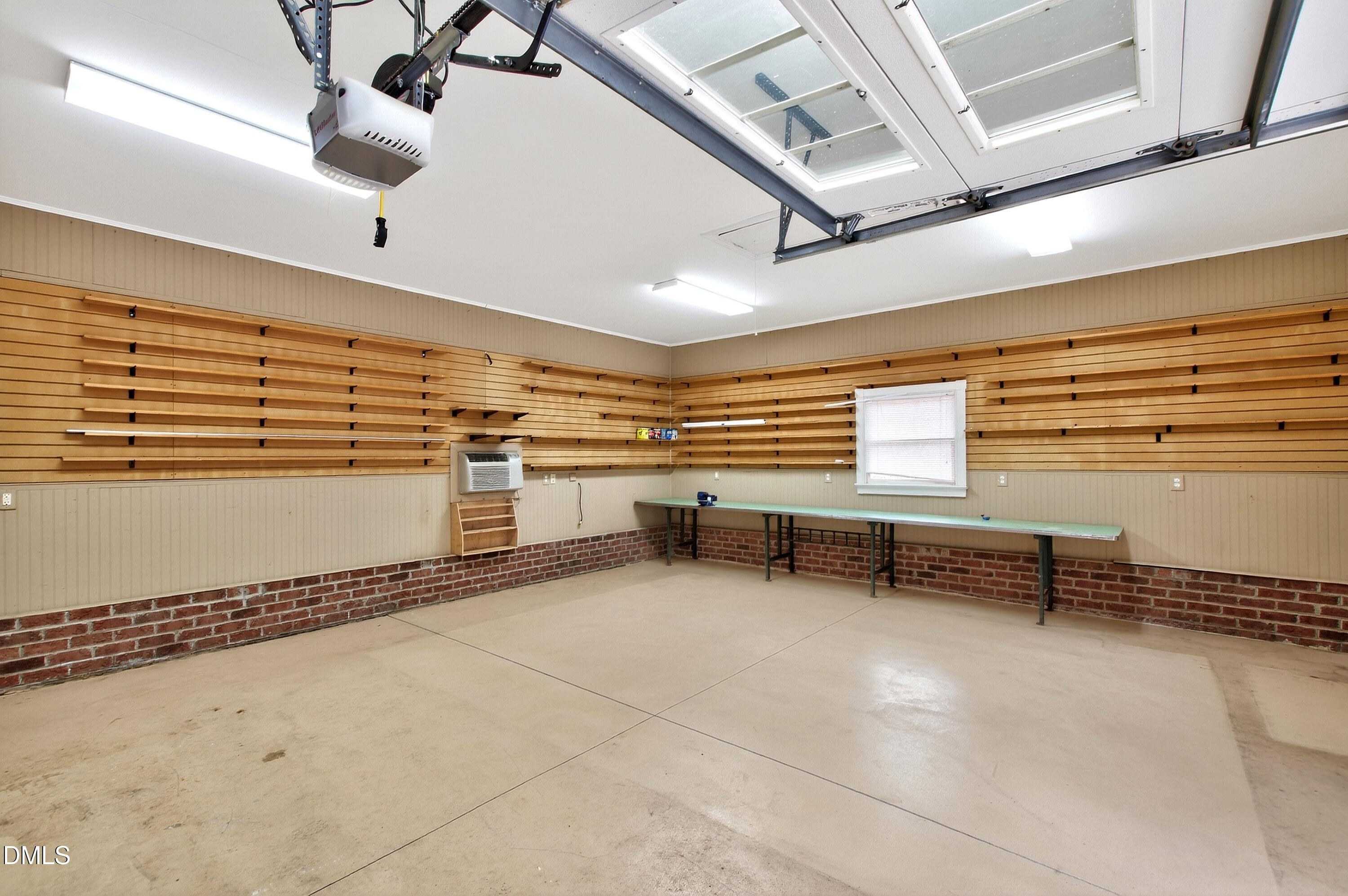 5515 Lambshire Drive