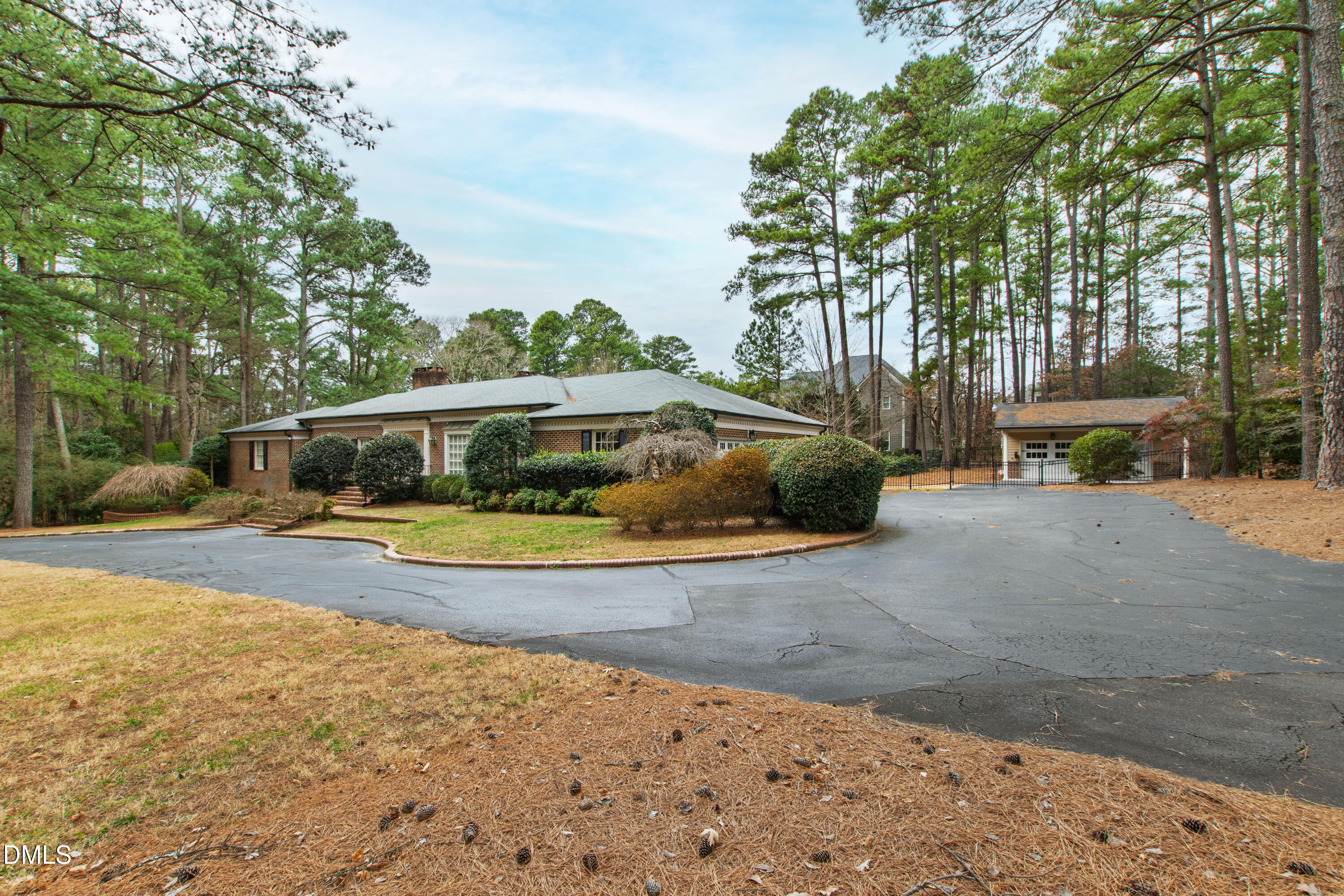 5515 Lambshire Drive