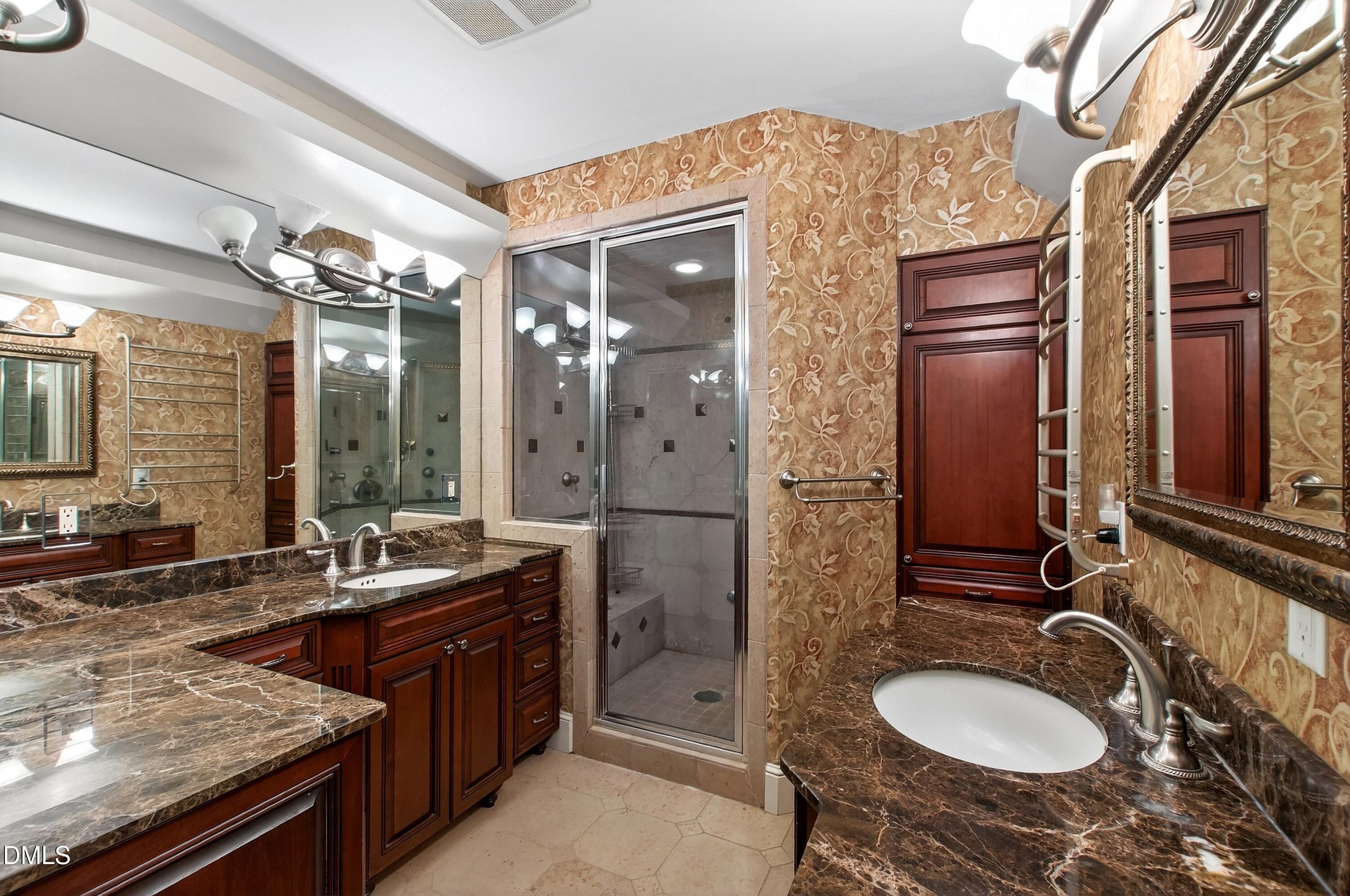 5515 Lambshire Drive