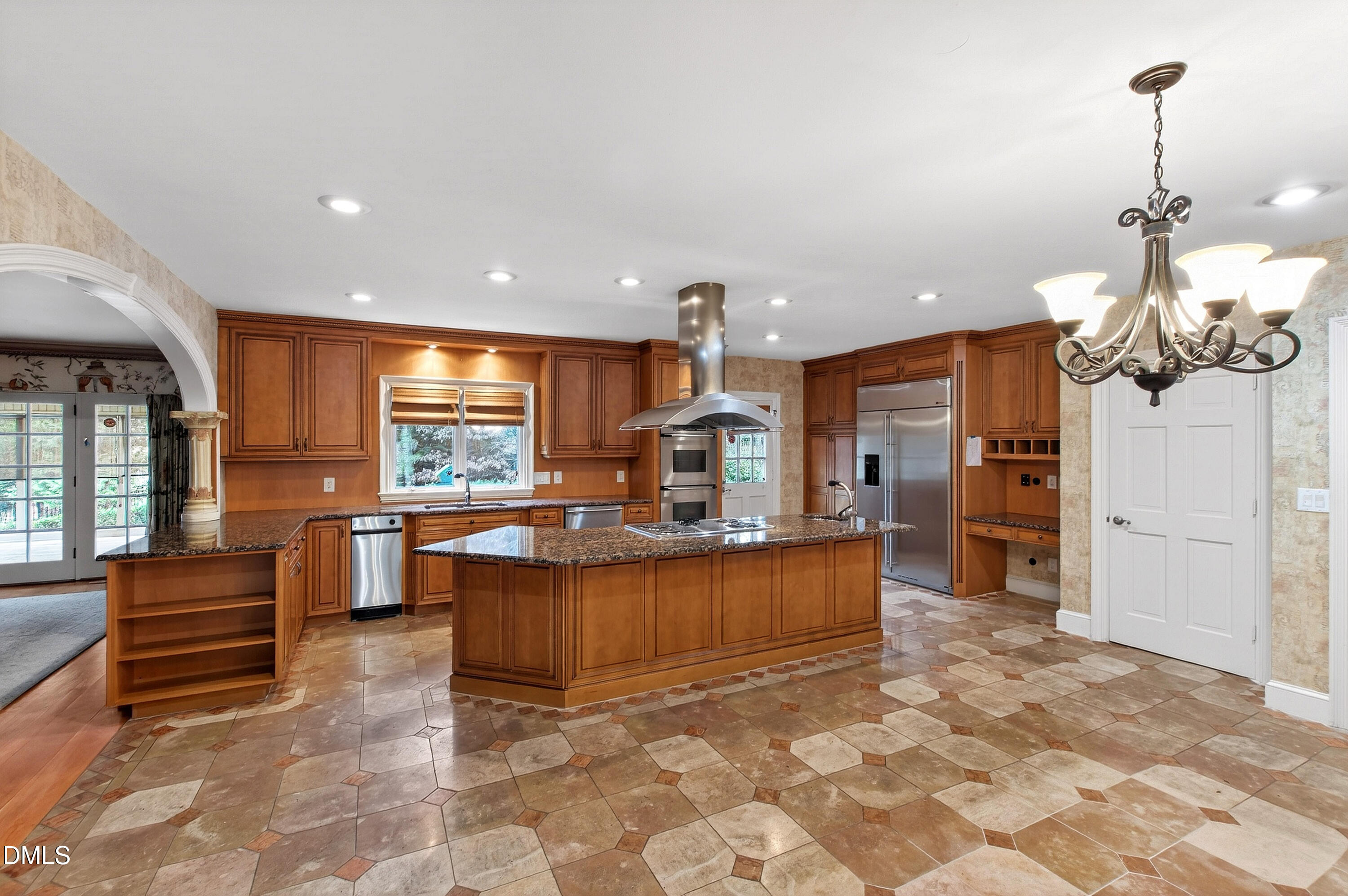 5515 Lambshire Drive