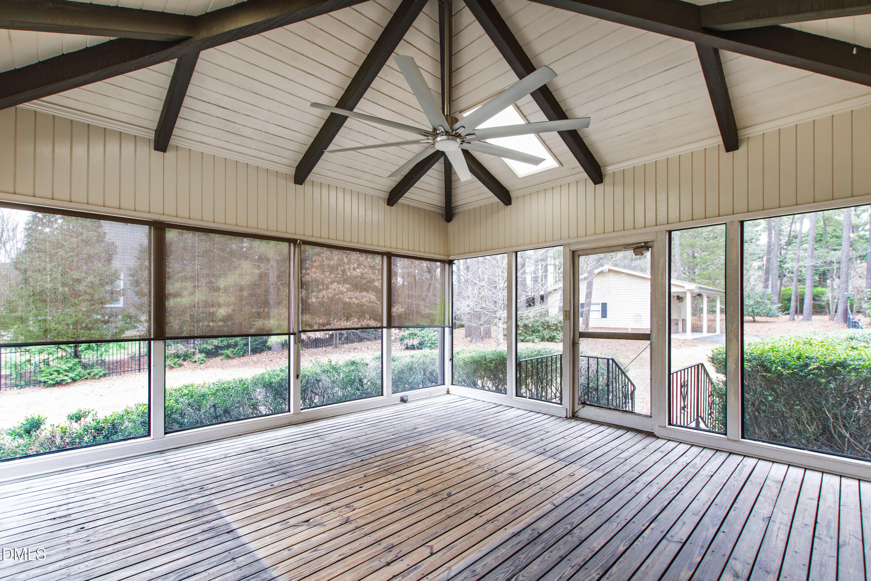 5515 Lambshire Drive