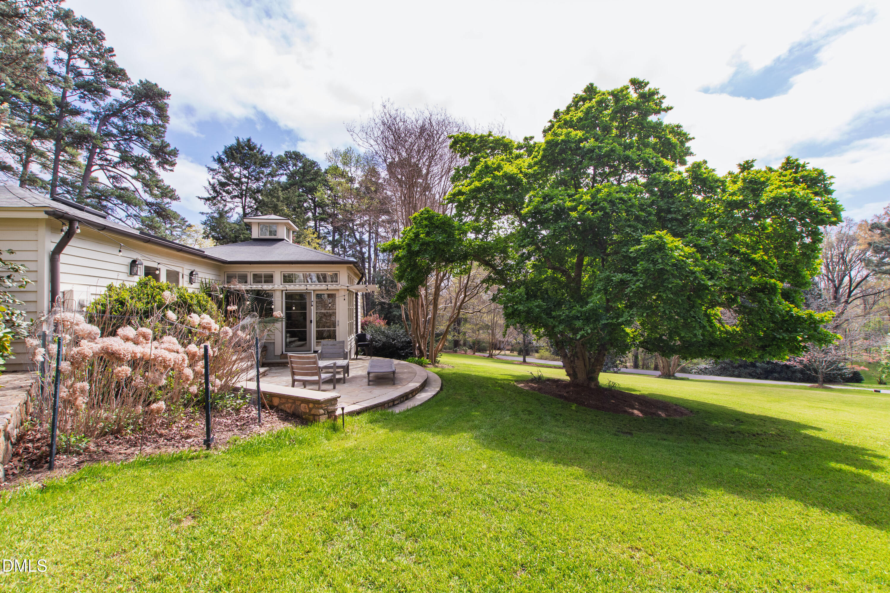 223 Hillcrest Circle