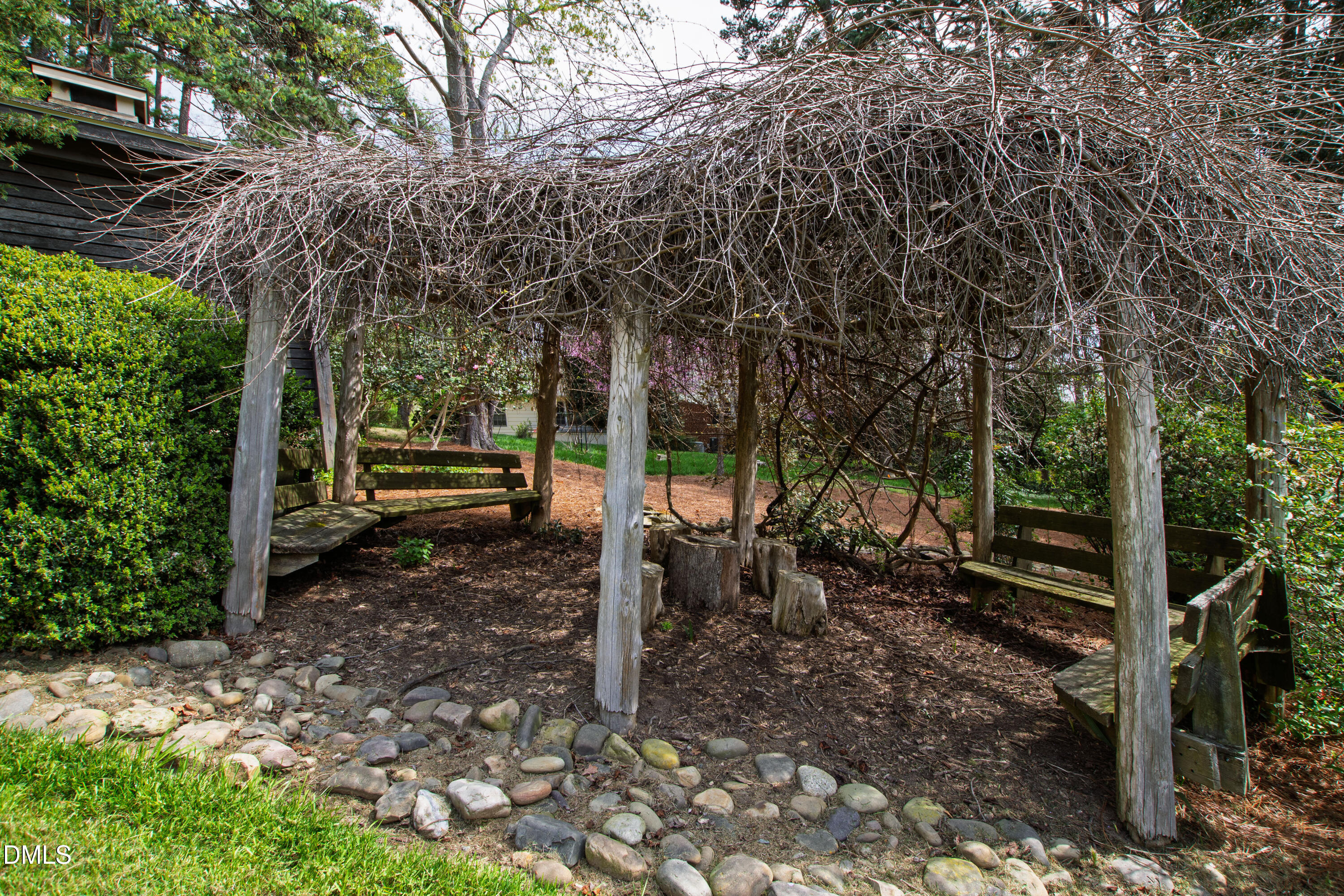 223 Hillcrest Circle
