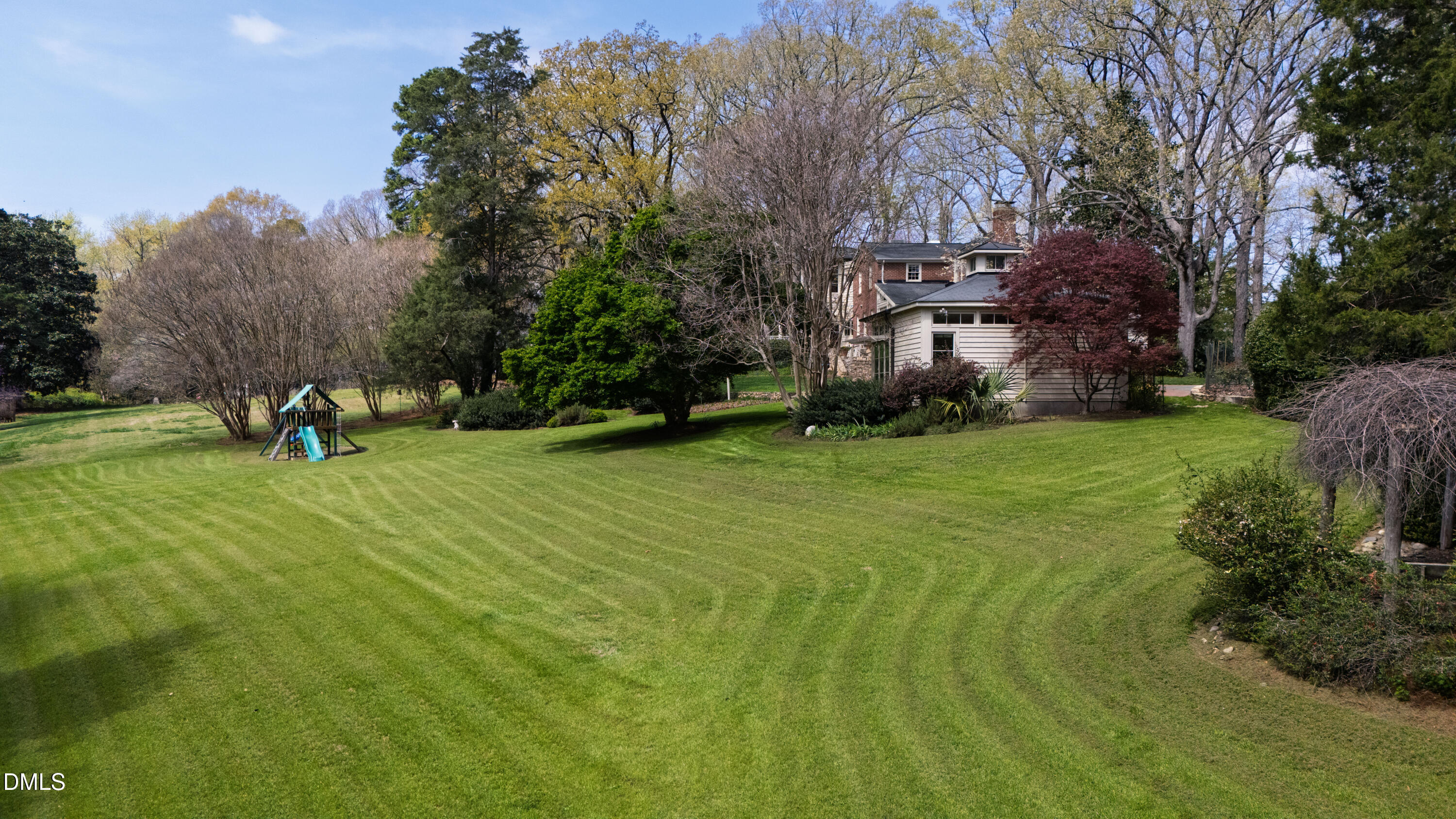 223 Hillcrest Circle