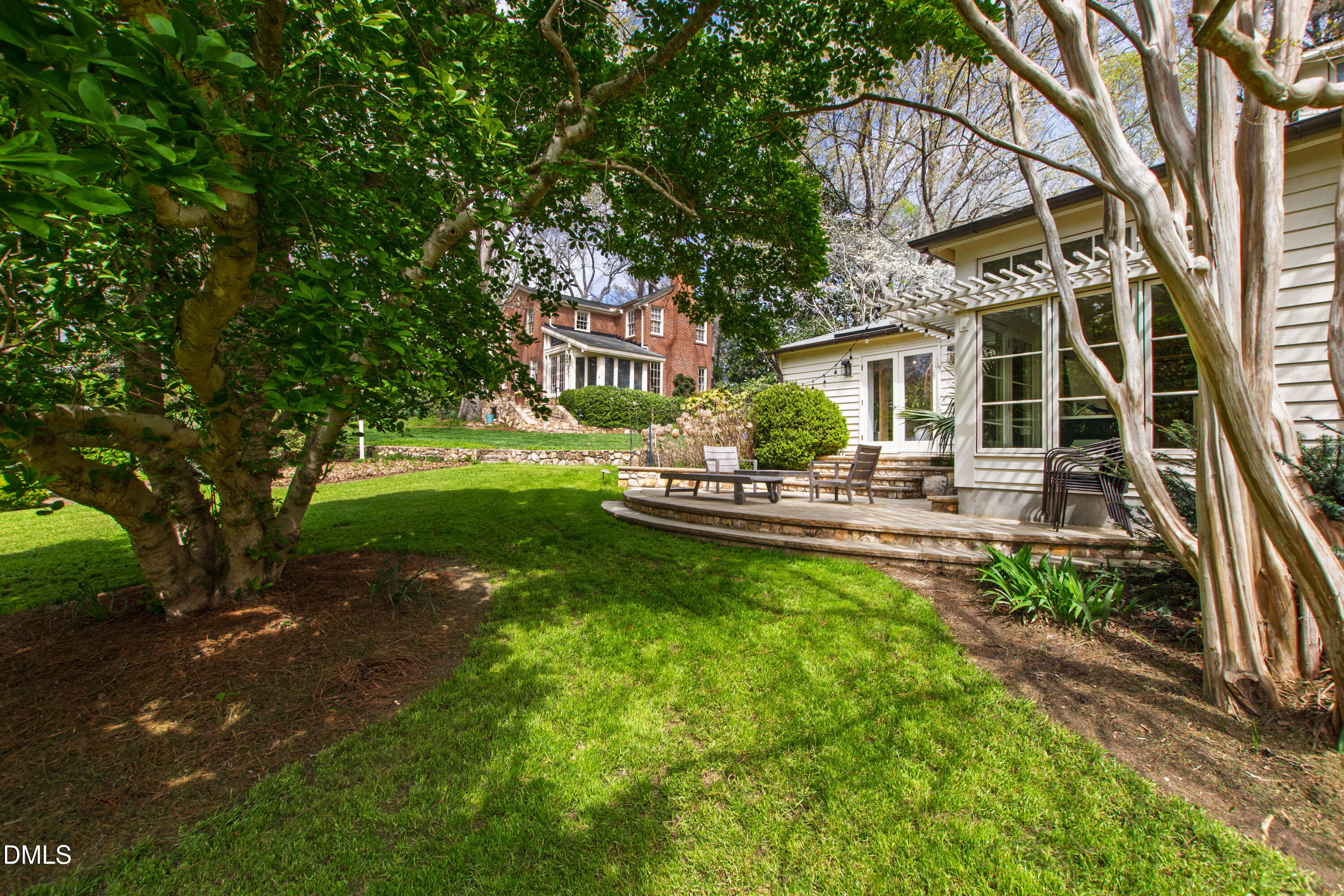 223 Hillcrest Circle