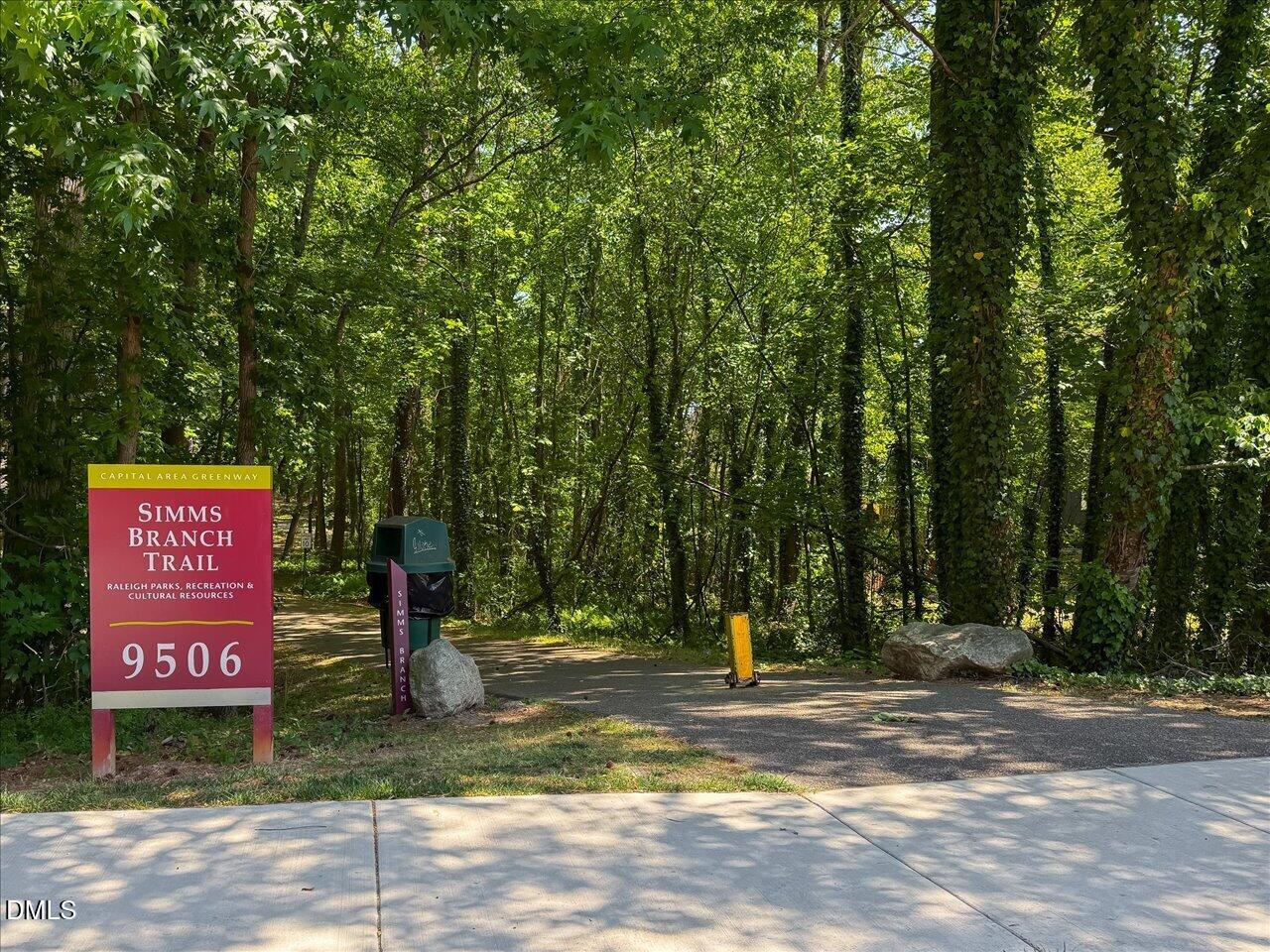 2725 Dahlgreen Road