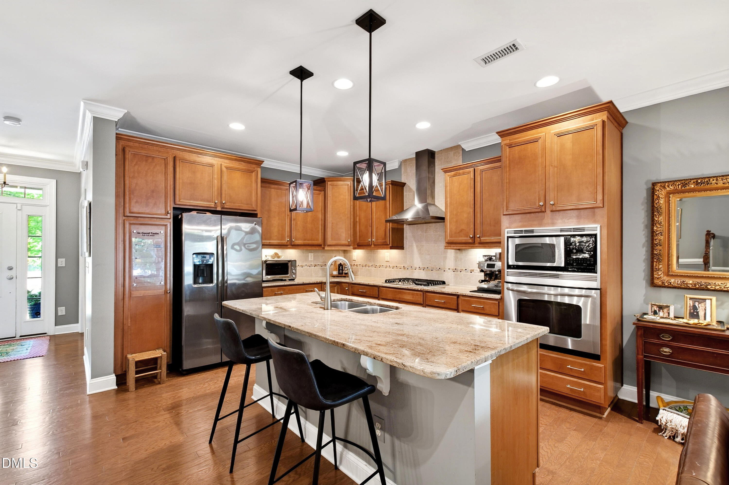2332 Noble Road