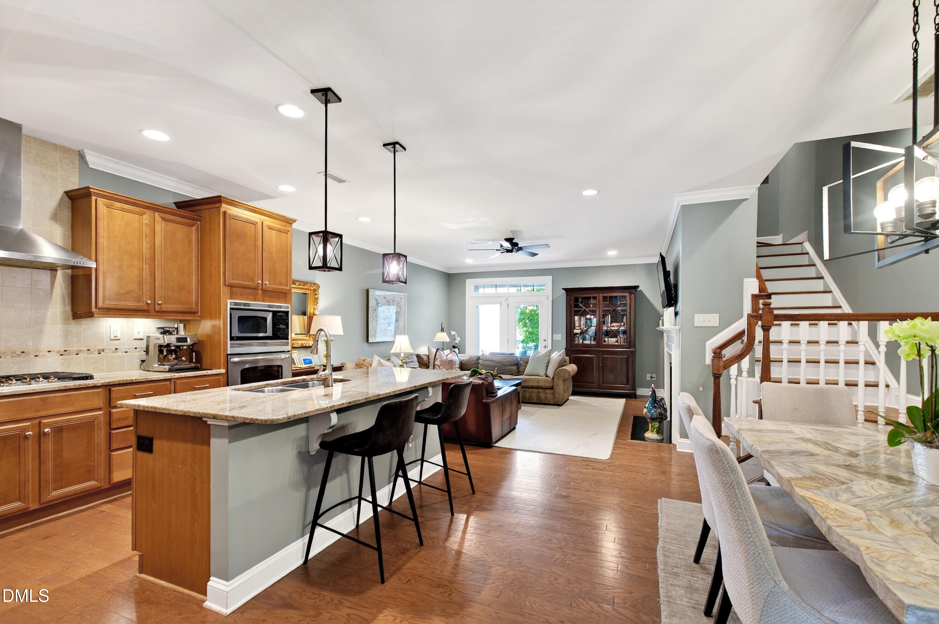 2332 Noble Road