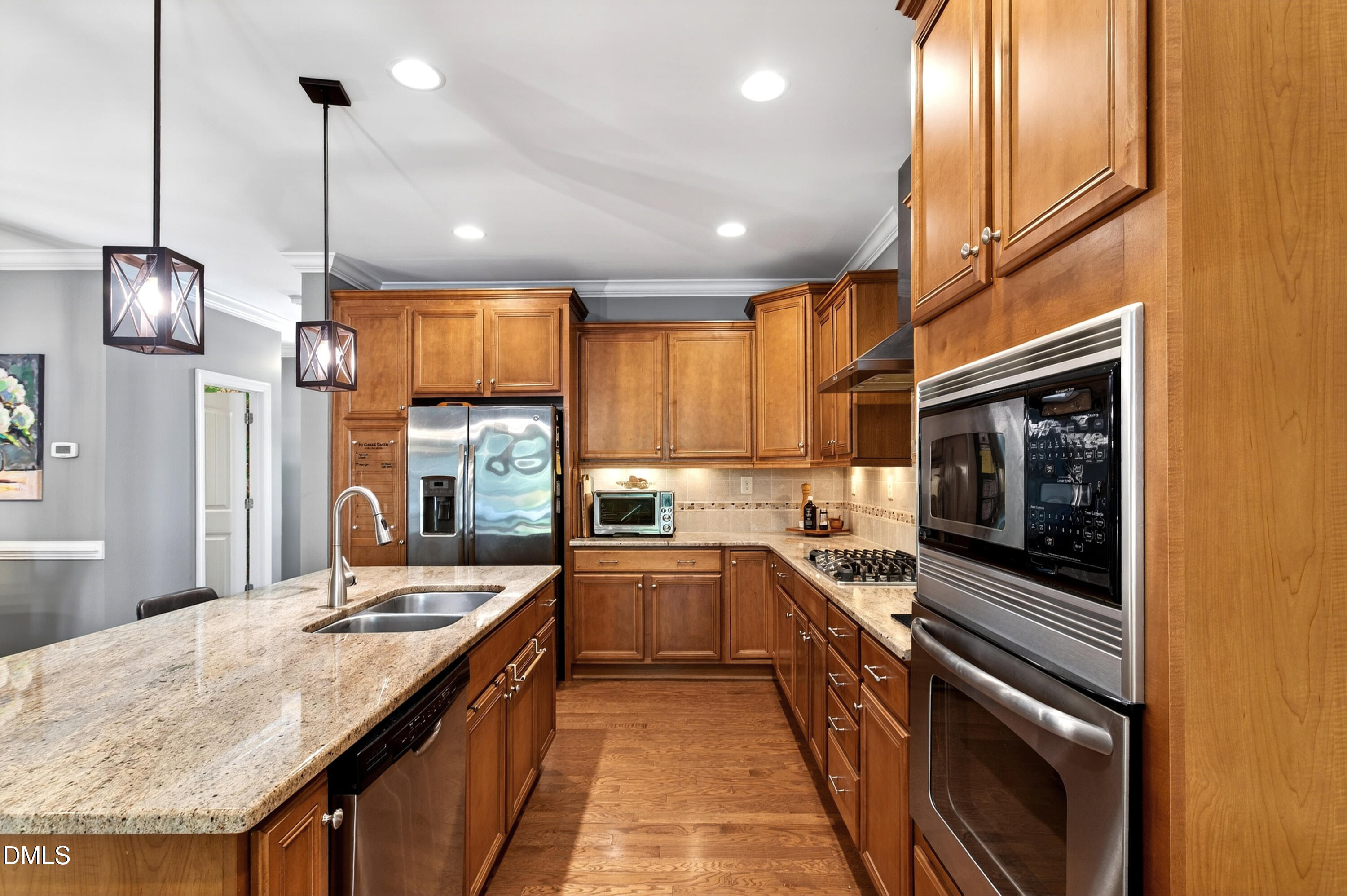 2332 Noble Road